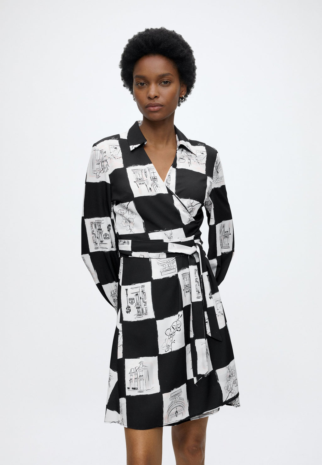 PRINTED FLUID WRAP DRESS - Day dress - sketch checkerboard aop