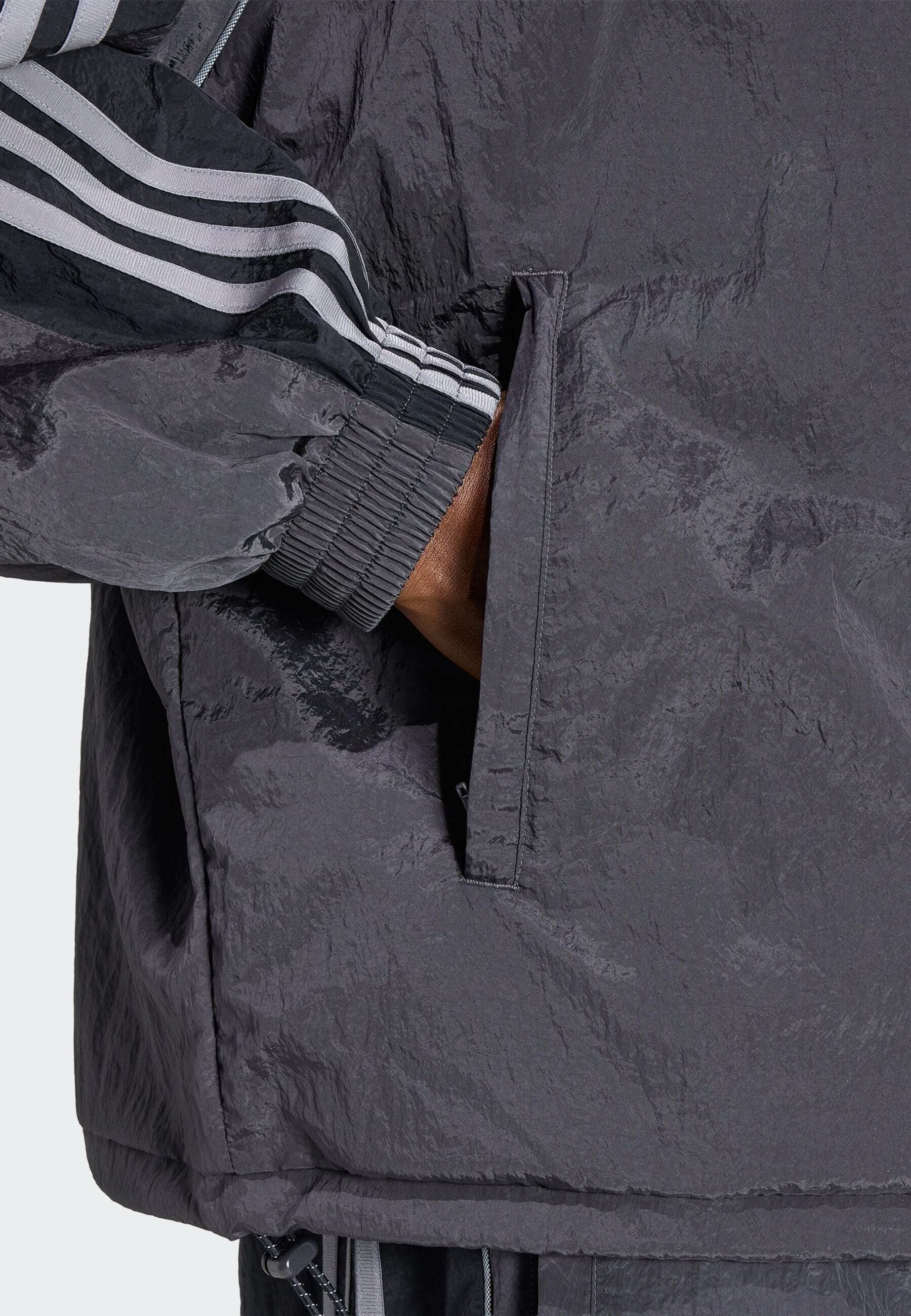 TRACK  - Training jacket - black