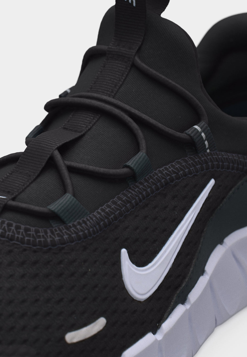 FREE RIDE UNISEX - Road running shoes - black/white/anthracite