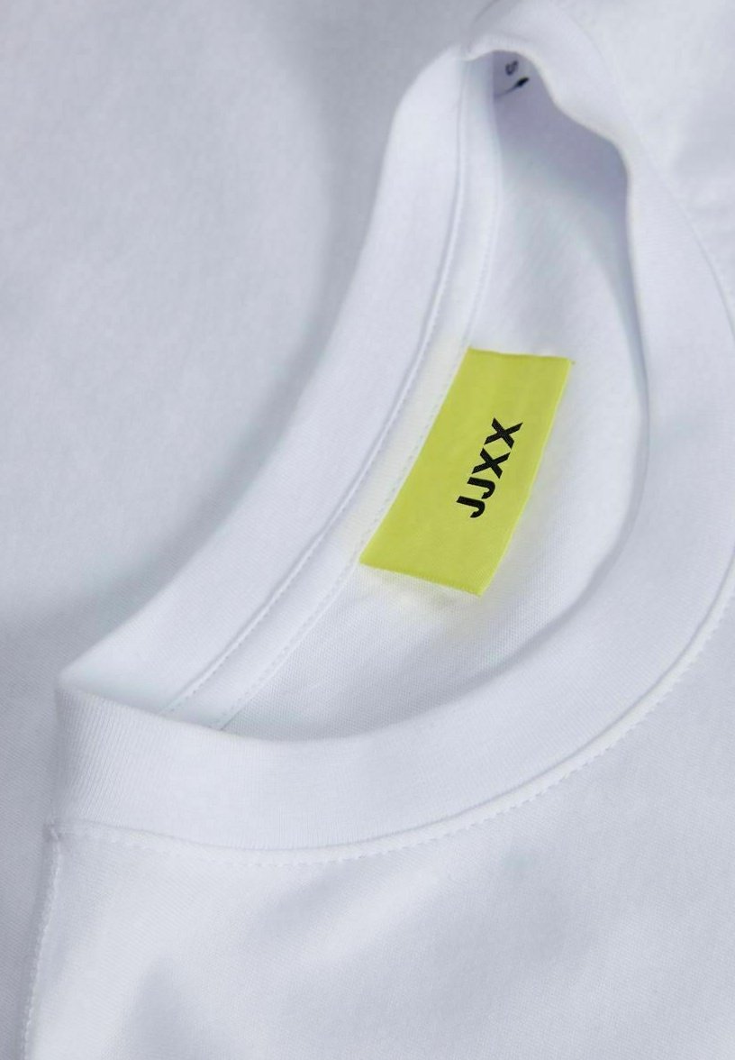JXANDREA LOOSE TEE - Basic T-shirt - bright white