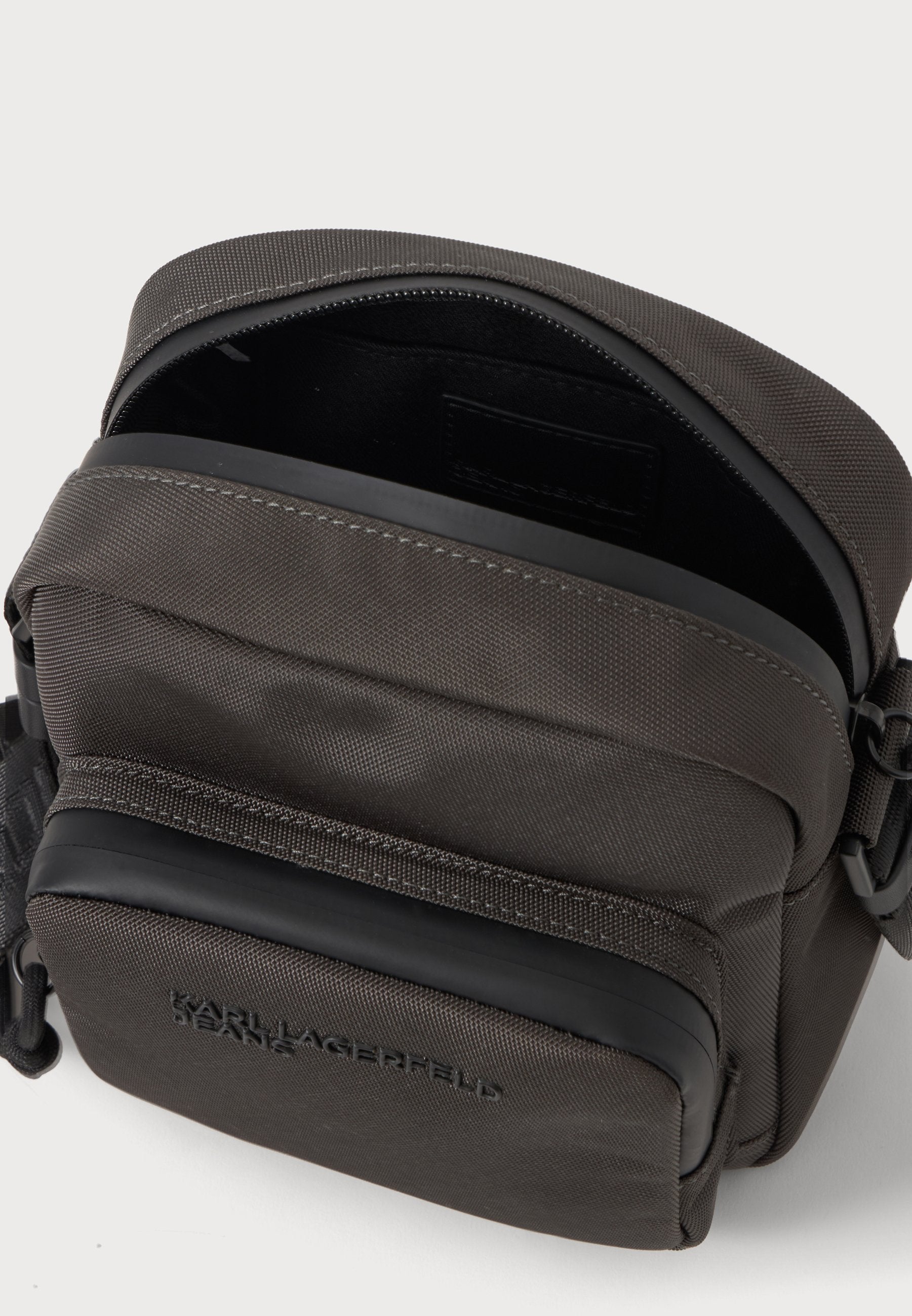 EVERYDAY REPORTER - Cross body bag - black