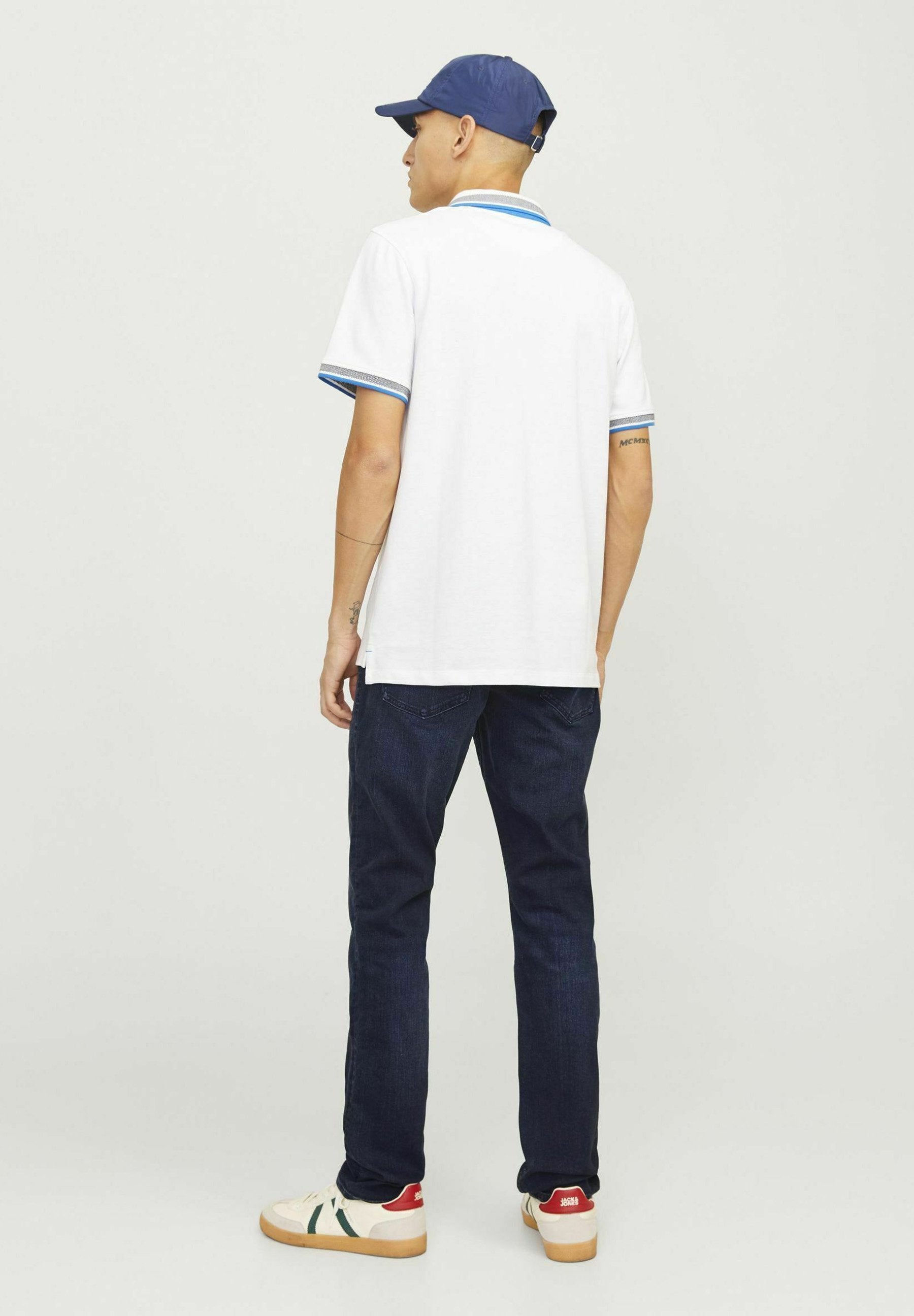 Slim fit JJIGLENN JJBASIC SQ 260 NOOS - Relaxed fit jeans - blue denim