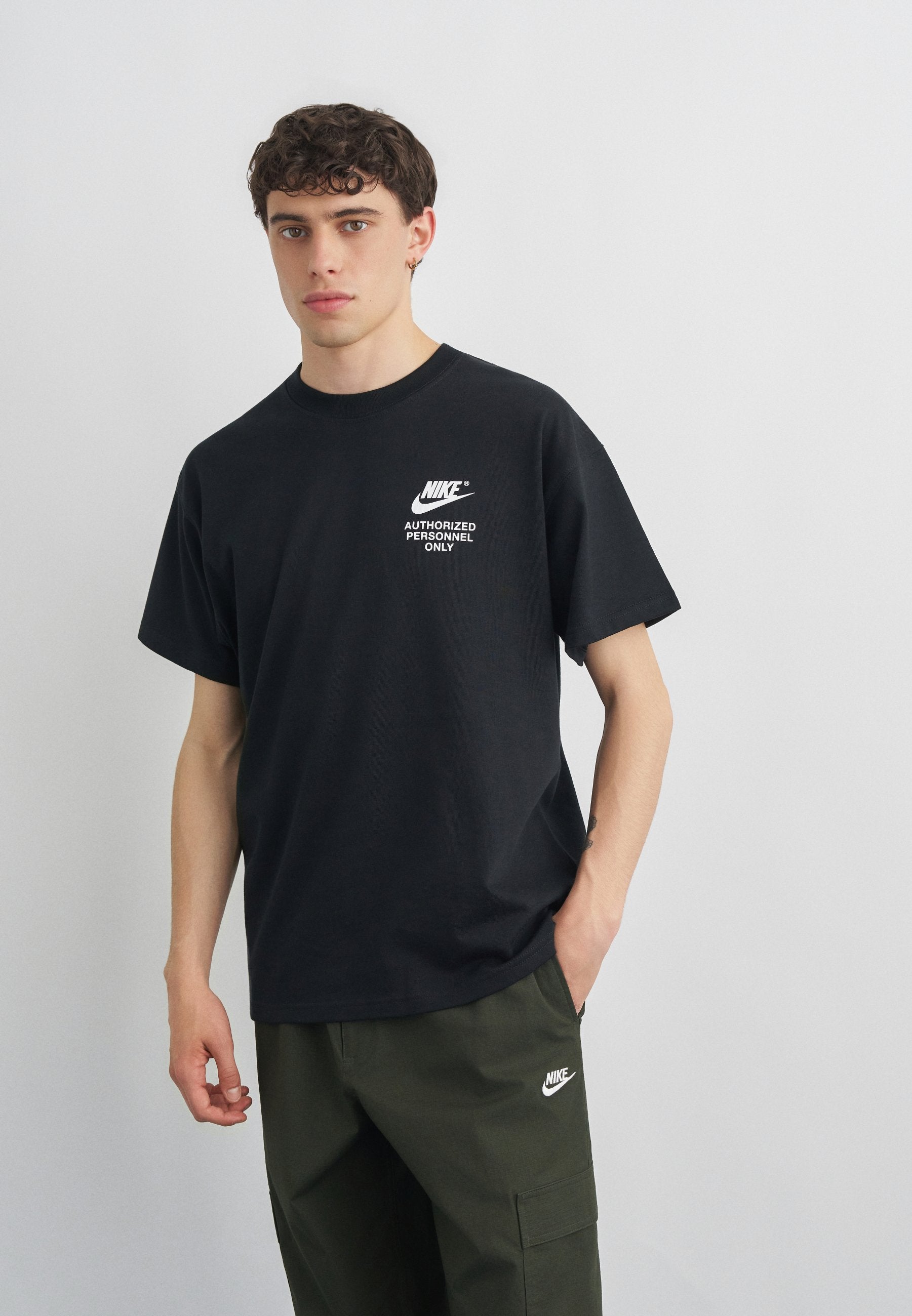 PERSONNEL TEE - Print T-shirt - black