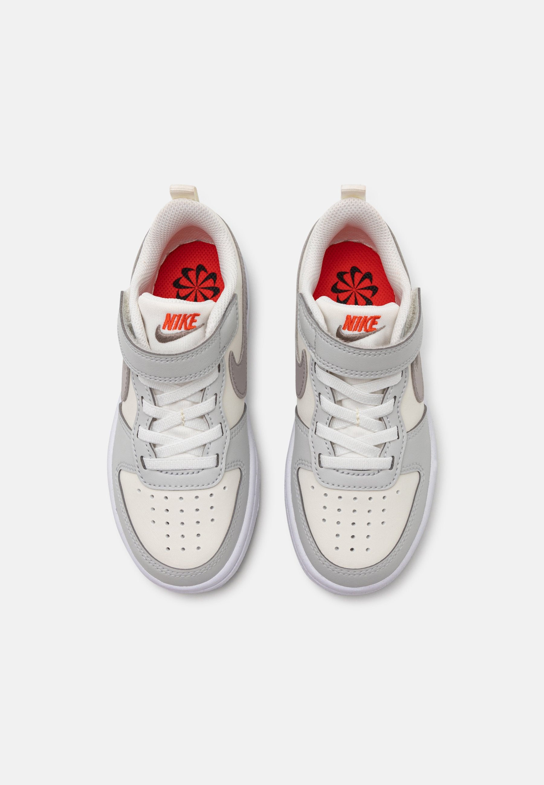 COURT BOROUGH RECRAFT UNISEX - Trainers - sail/college grey/photon dust/picante red