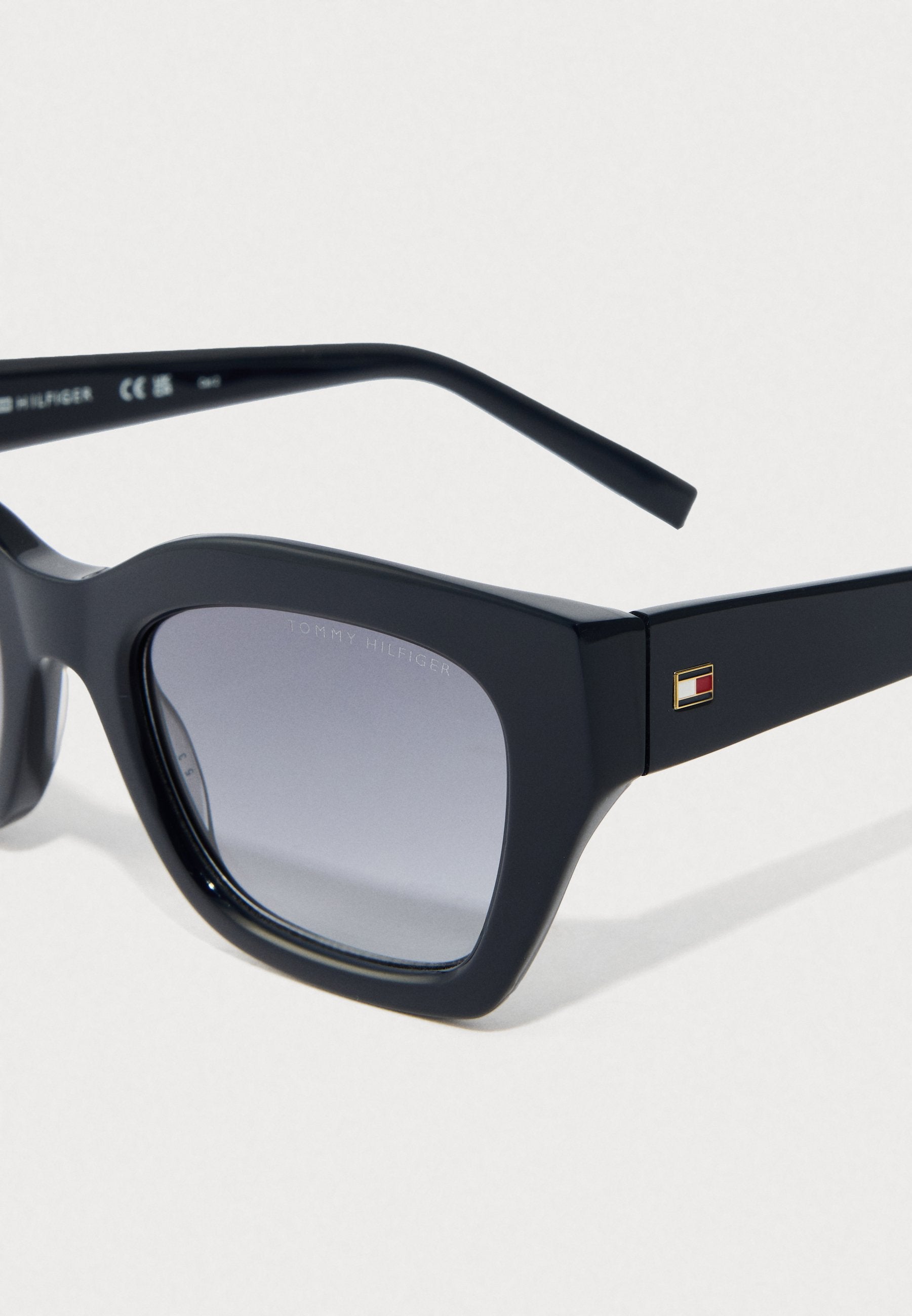 Sunglasses - blue