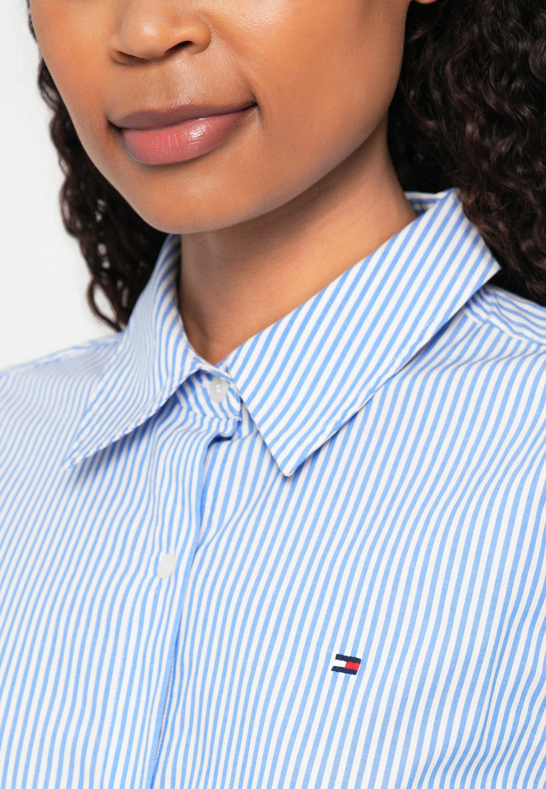 REGULAR CLASSIC SHIRT - Button-down blouse - blue