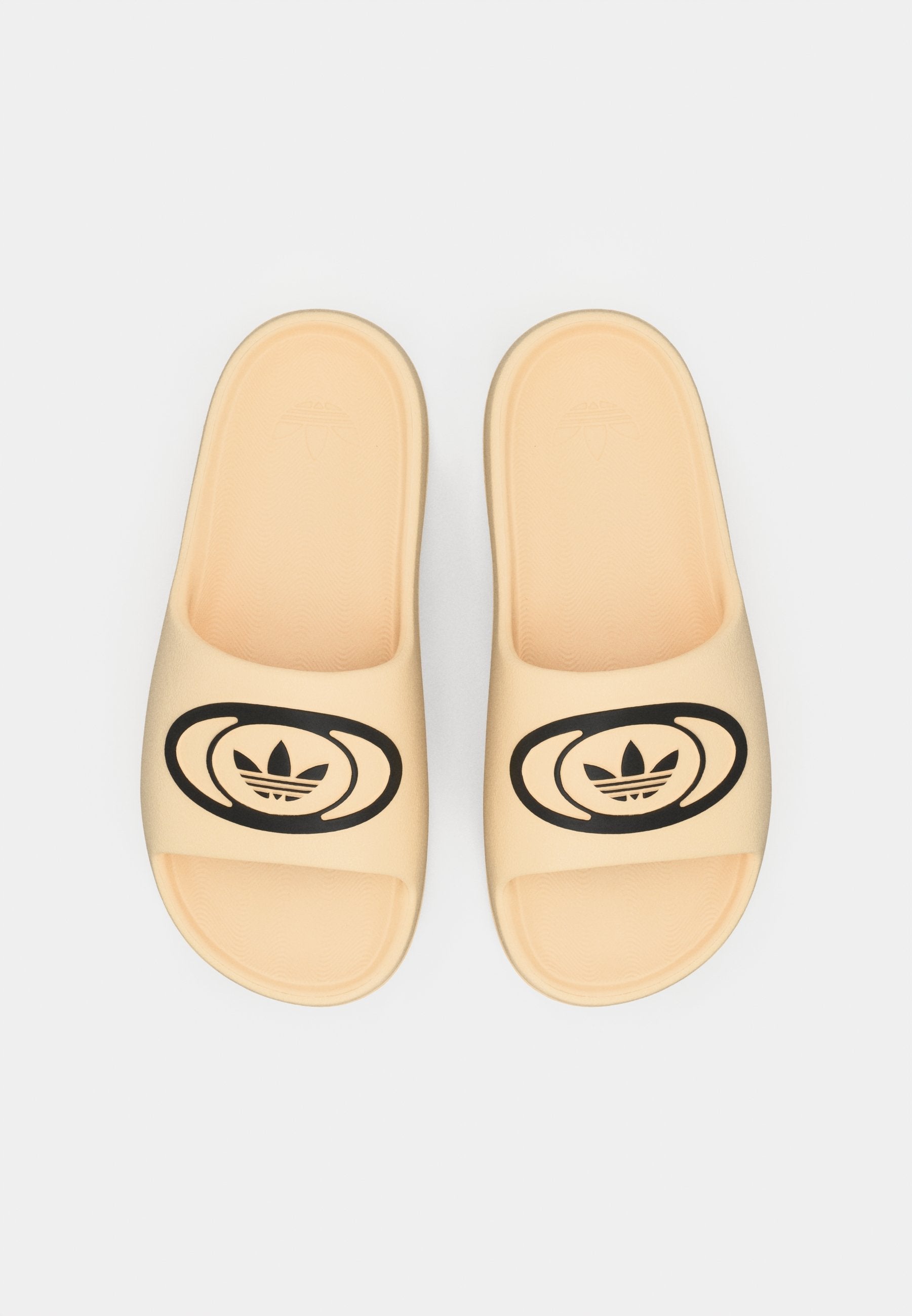 ADILETTE 00S UNISEX - Mules - sand strata/core black
