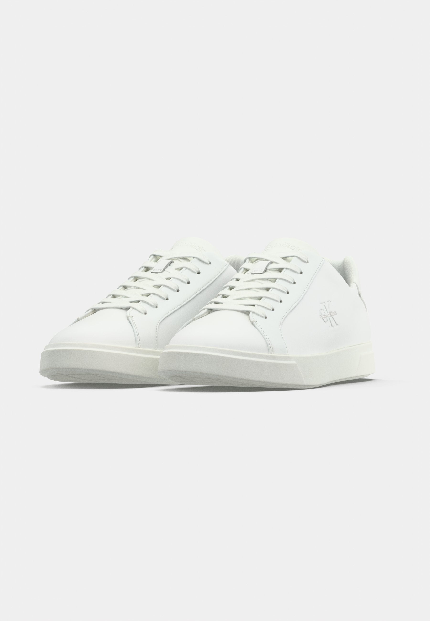 Trainers - triple bright white