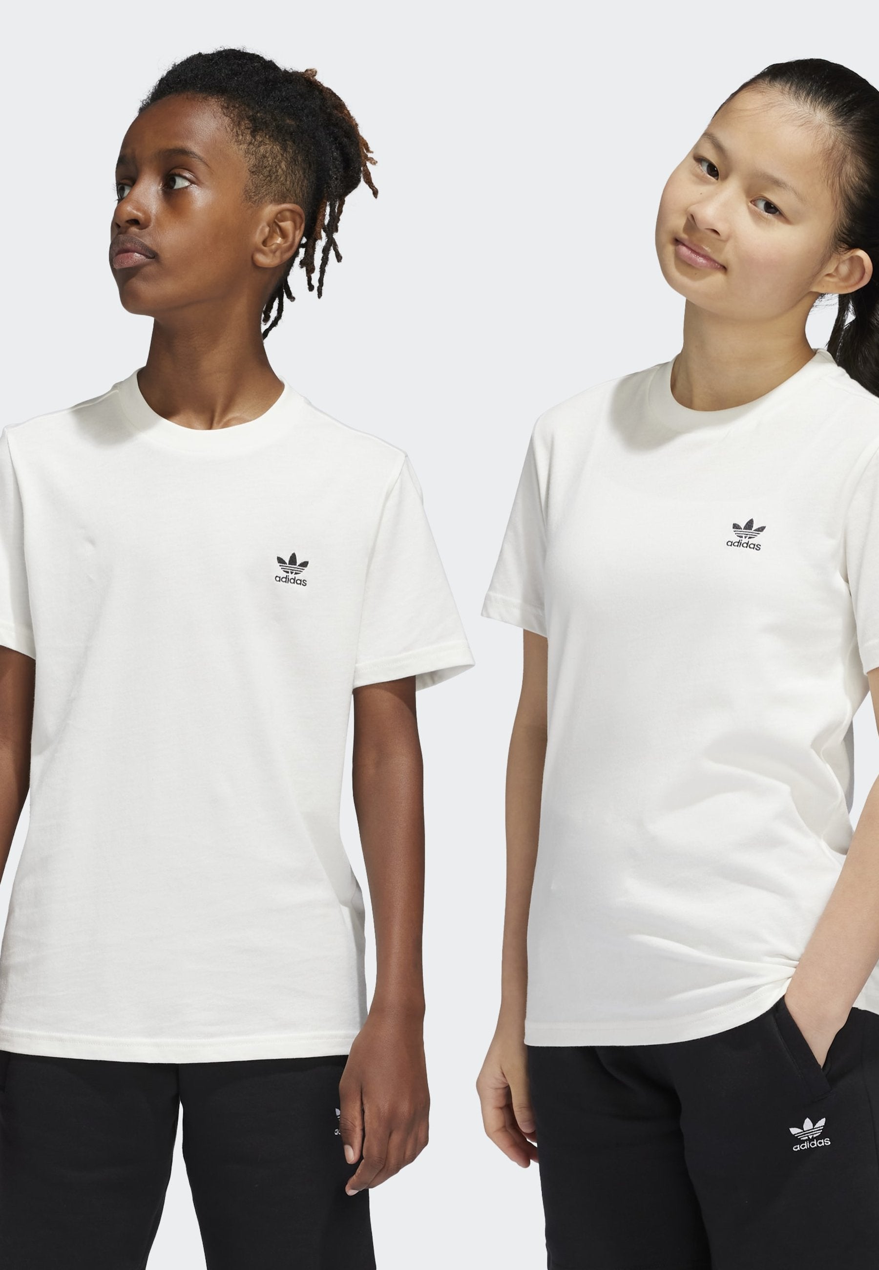TEE JUNIOR UNISEX - قميص أساسي - أبيض سحابي