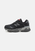 9060 UNISEX - Trainers - black
