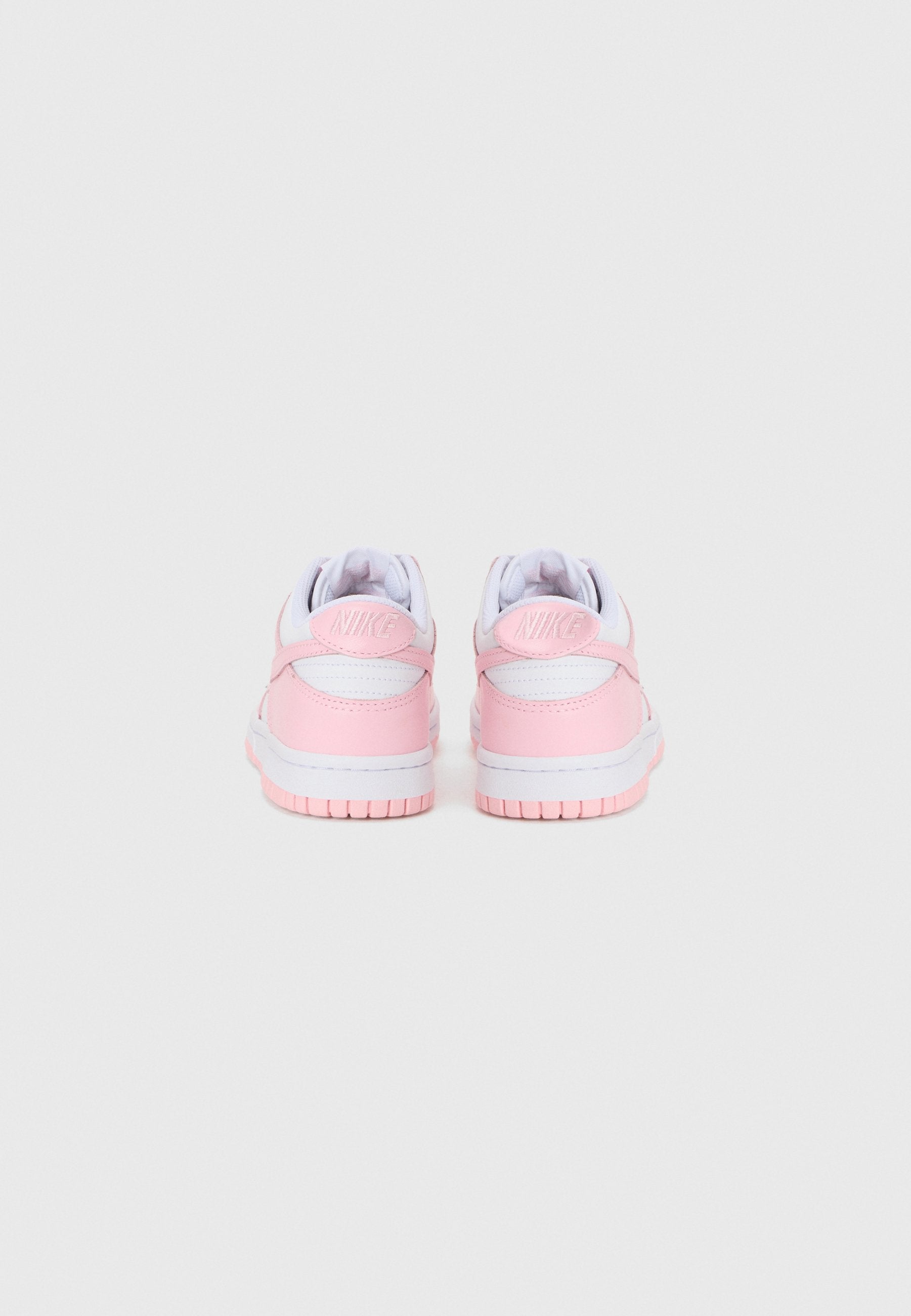 DUNK LOW UNISEX - Trainers - white/med soft pink