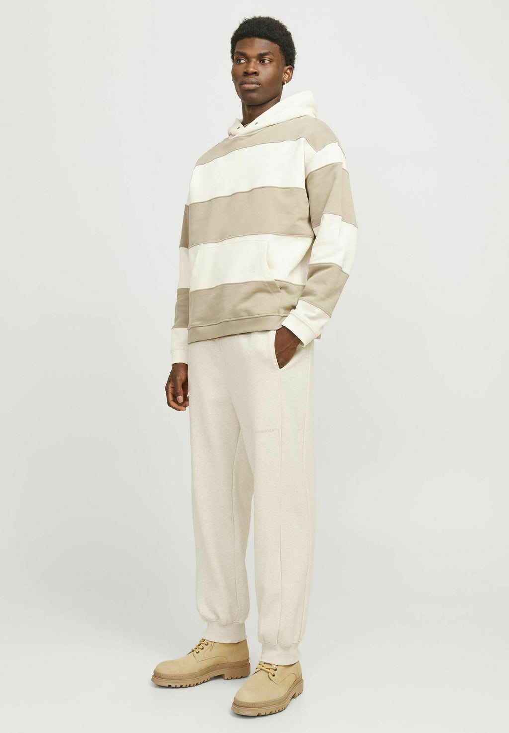 Loose Fit - Tracksuit bottoms - oatmeal