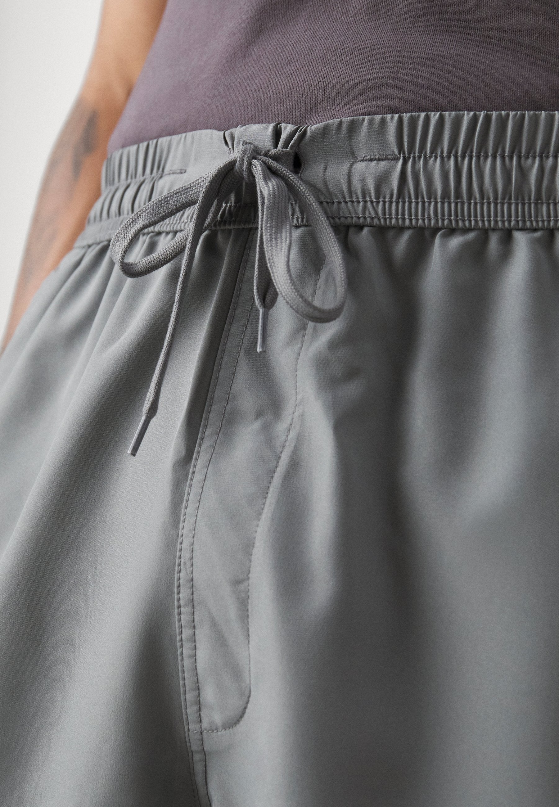 FORM SHORT - Sports shorts - smoke grey/black