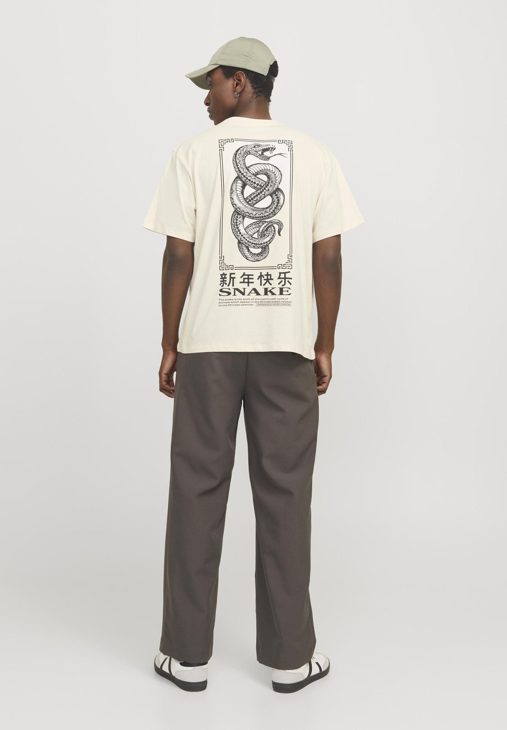 JORSNAKE CREW NECK - Print T-shirt - antique white