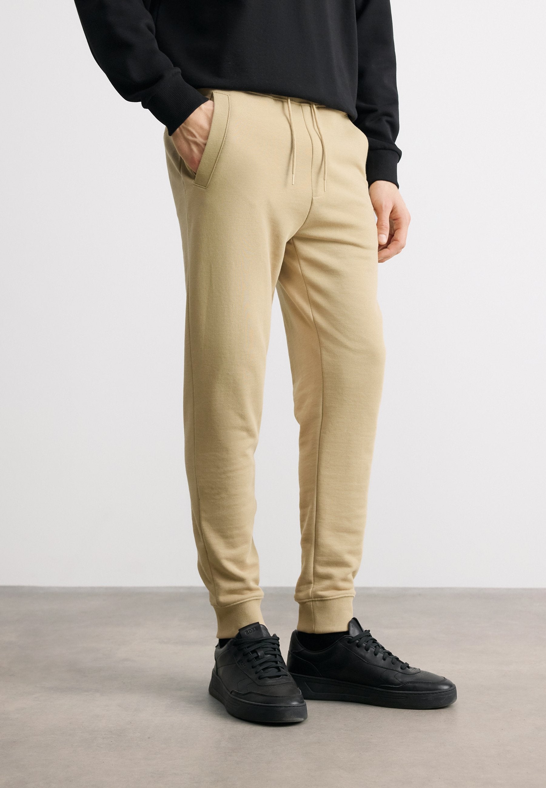 DOAK - Tracksuit bottoms - medium beige