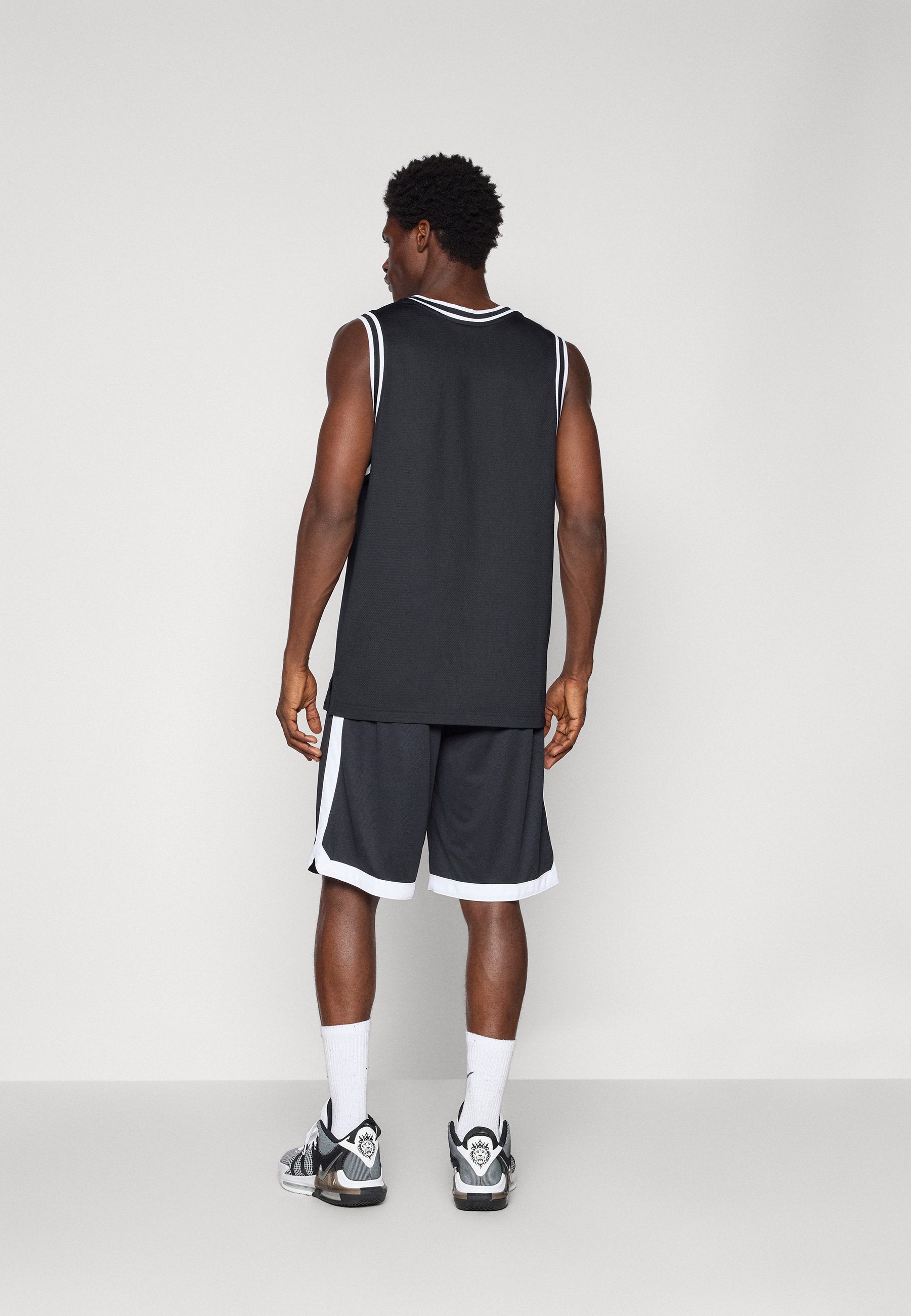 DNA SHORT - Sports shorts - black/white