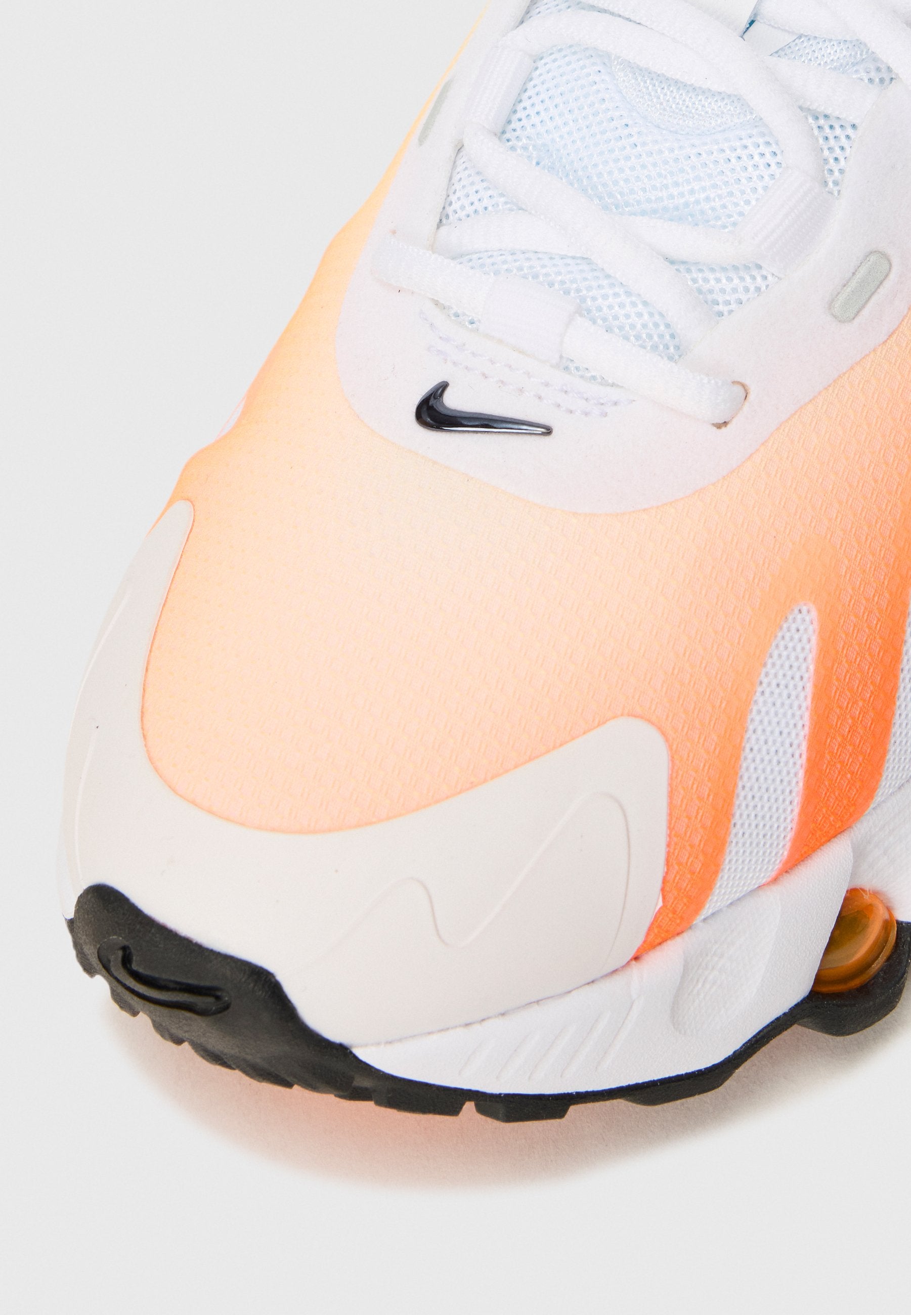 AIR MAX DN8 UNISEX - أحذية رياضية - أبيض/أسود/برتقالي كامل