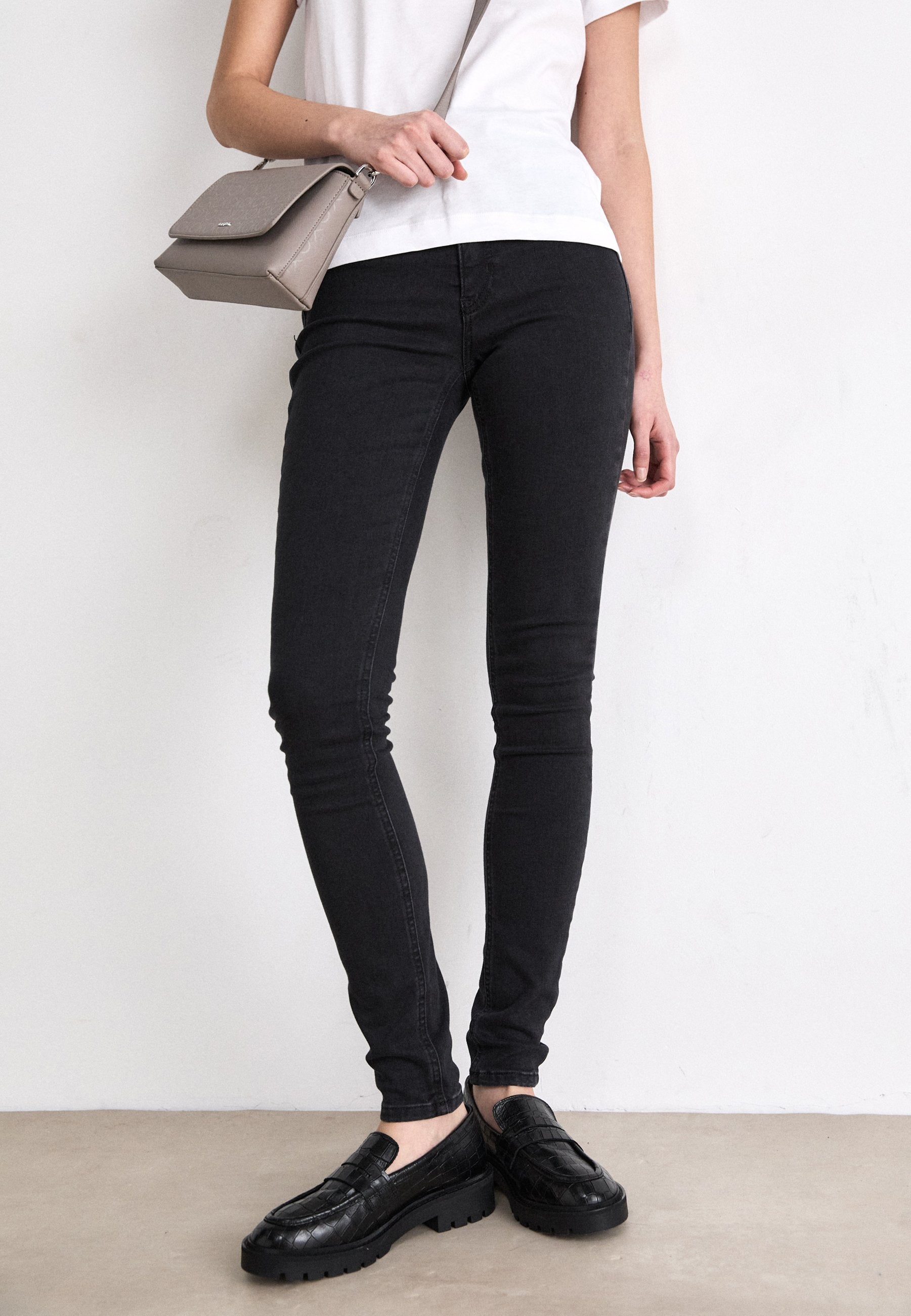 YÜKSEK BEL SÜPER DAR PAÇA - Skinny Fit Jean - denim siyah