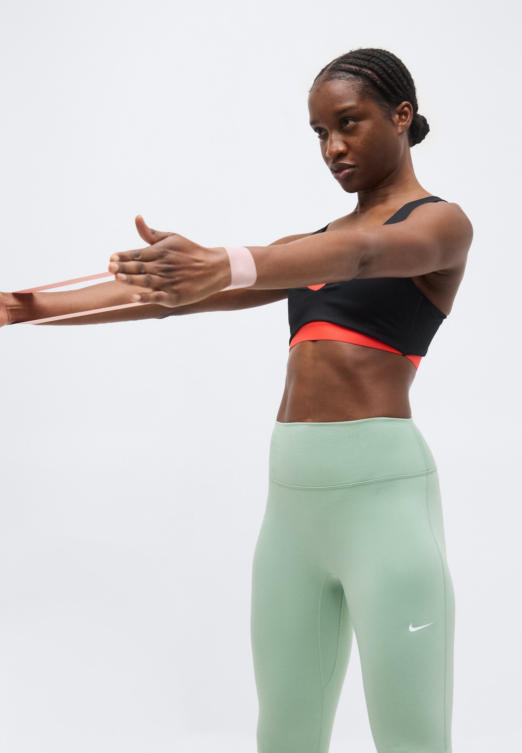 SCULPT STRAPPY BRA - Medium support sports bra - black/light crimson/white
