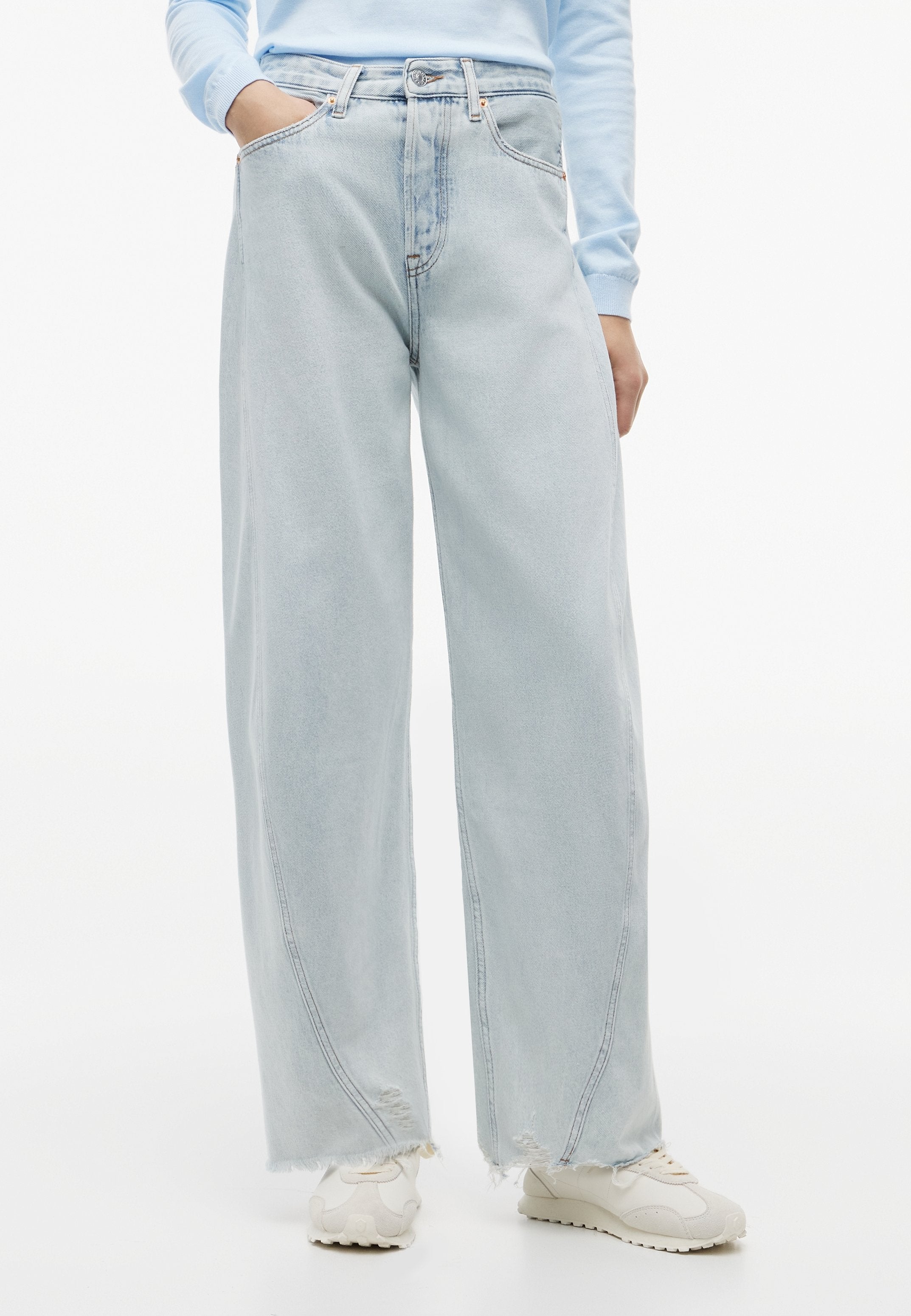 ELLA BARREL CROP - Relaxed fit jeans - denim light