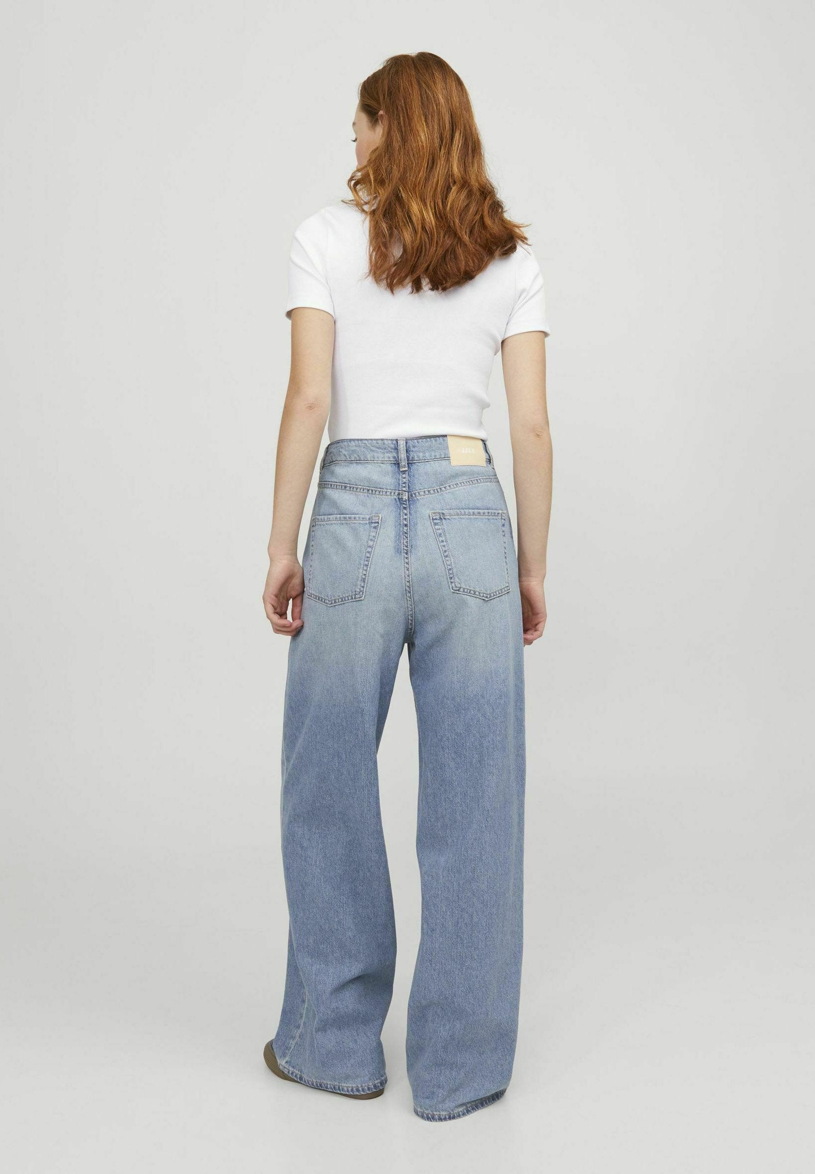 JXTOKYO WIDE FIT DENIM - Wide Leg - light blue denim