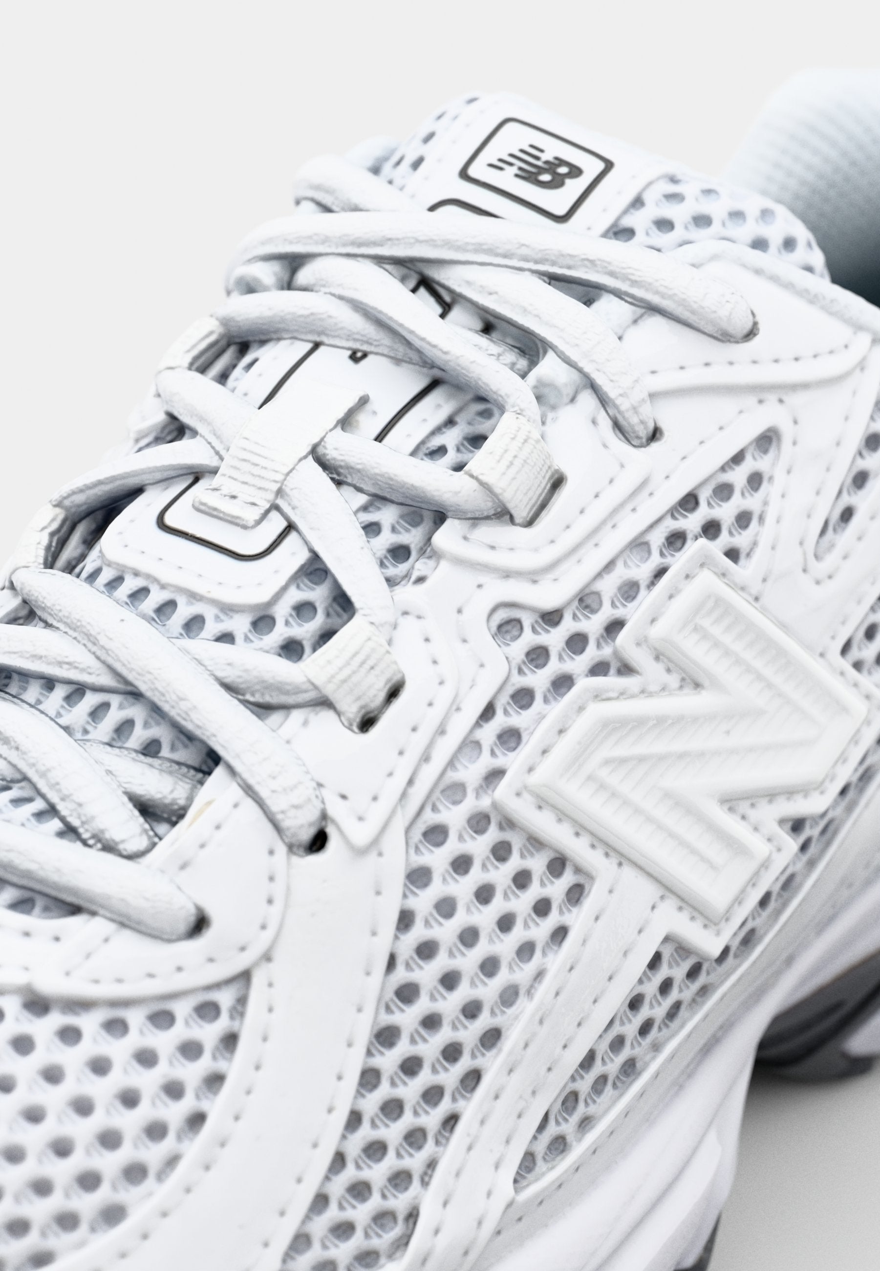 U740 UNISEX - Trainers - white