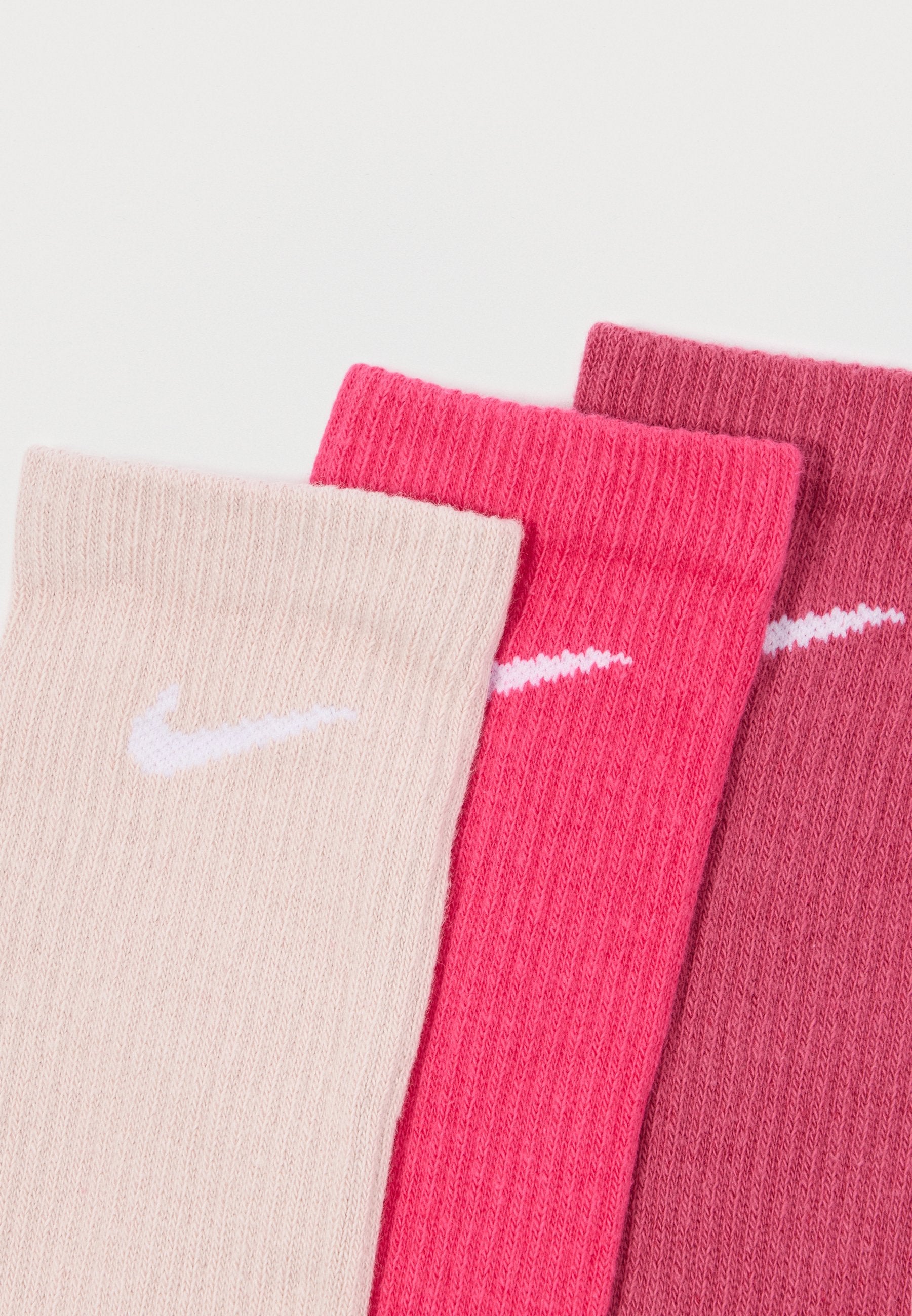 EVERYDAY PLUS CUSH CREW UNISEX 3 PACK - Sports socks - sweet beet/silt red/rush pink/white