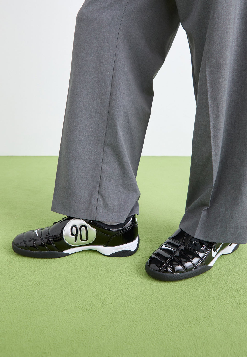 T90 SP UNISEX - Baskets - noir/blanc/argenté métallisé