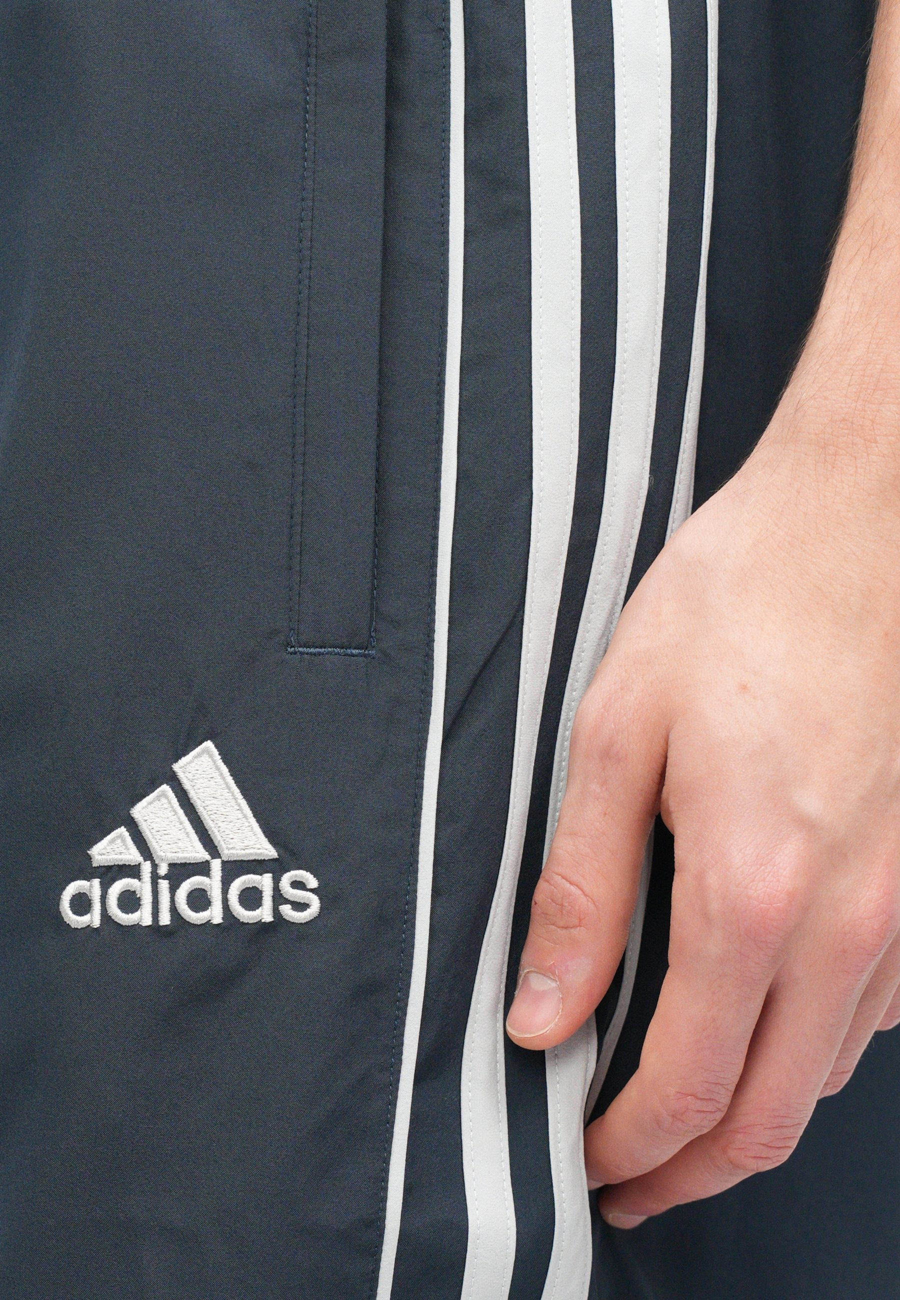 TEAMGEIST - Tracksuit bottoms - aurora ink
