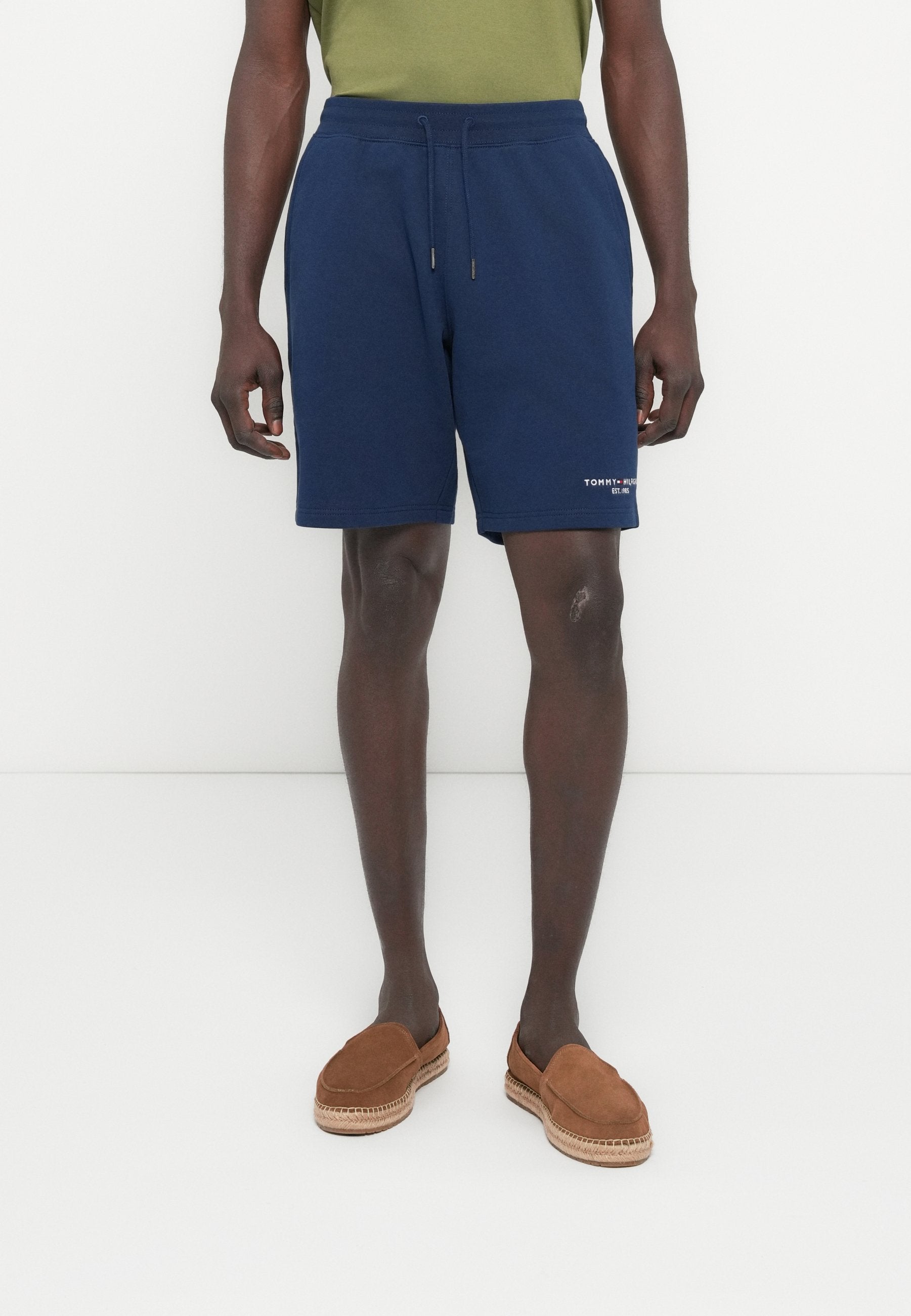 LOGO TERRY SWEAT SHORTS - Shorts - navy