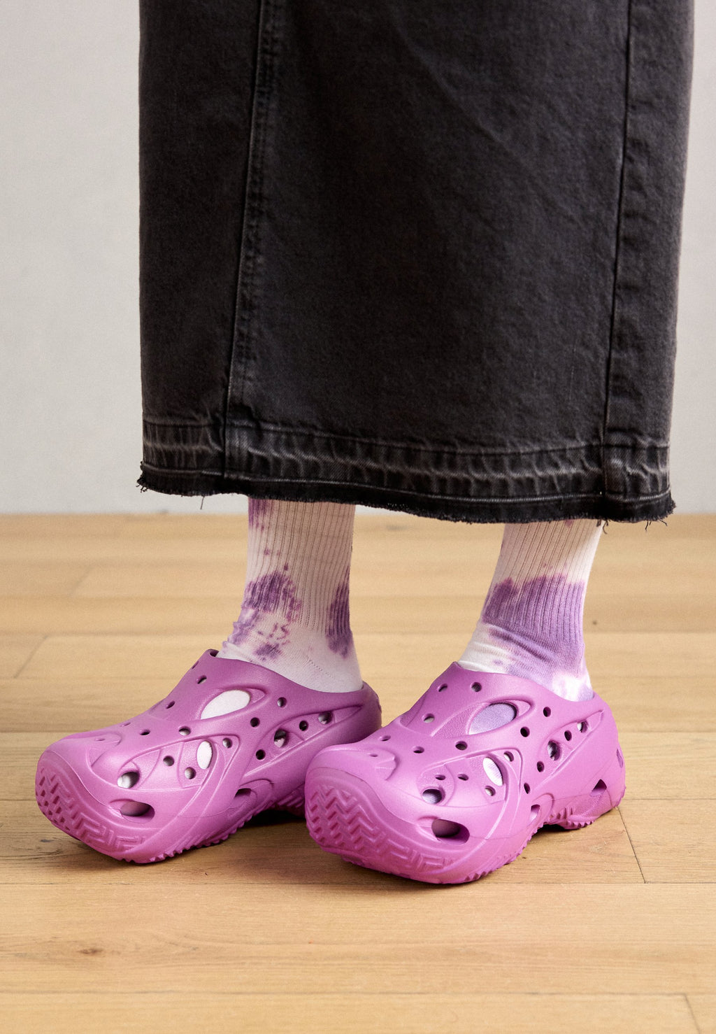 CAGED - Heeled mules - grapeberry