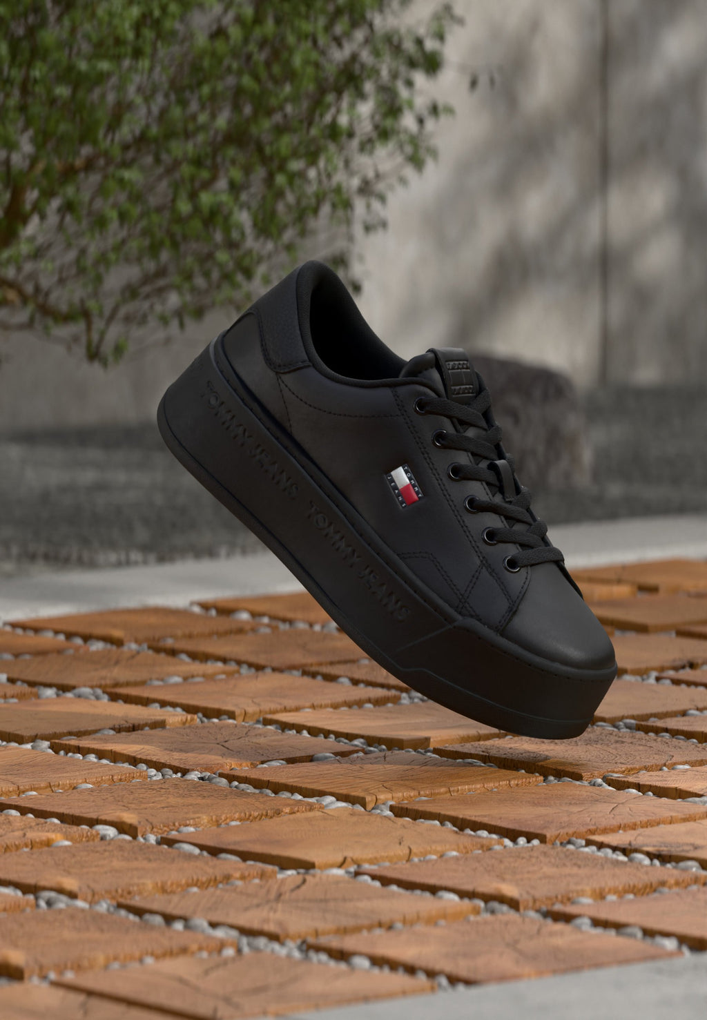 PLATFORM LOGO SNEAKER - Trainers - black