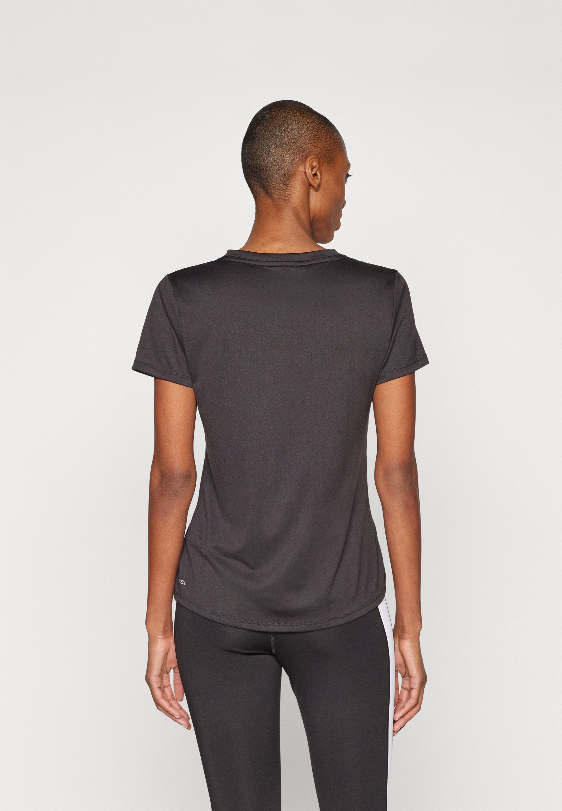 TAD ESSENTIAL V NECK TEE - T-shirt de sport - noir
