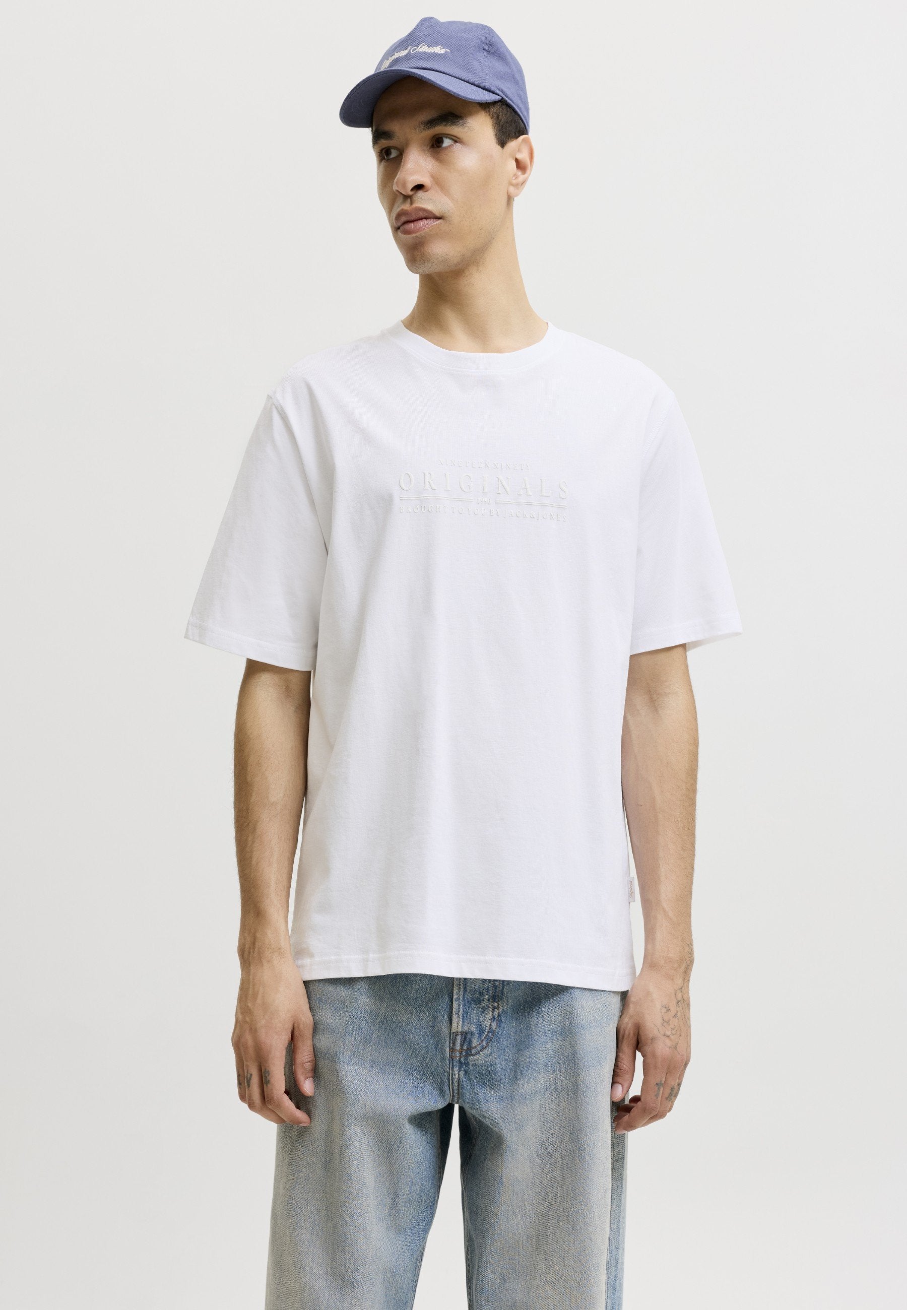 JORCATSKILLS MINIMAL TEE CREW NECK - Basic T-shirt - bright white