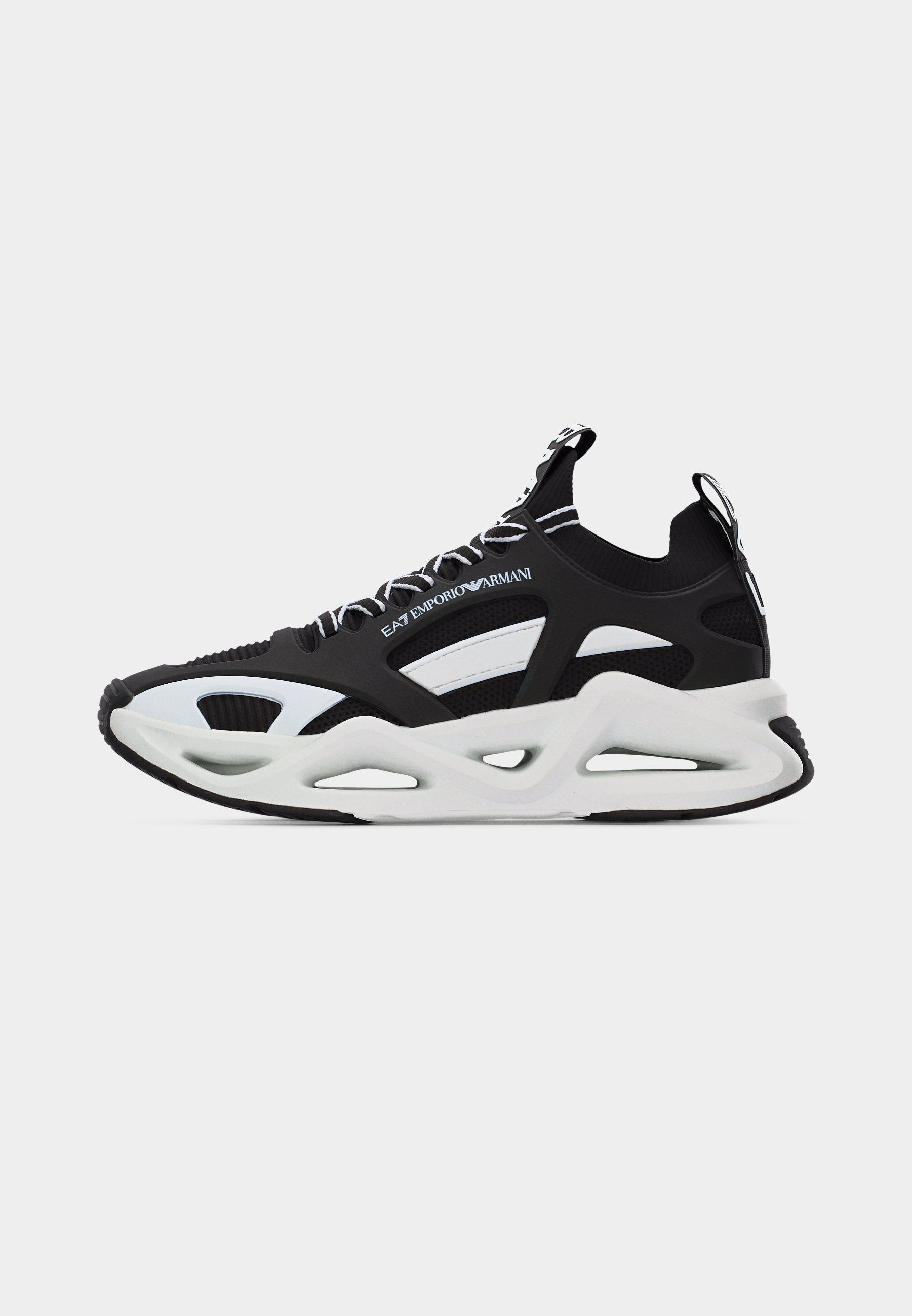 INFINITY CAGE UNISEX - Trainers - black/white