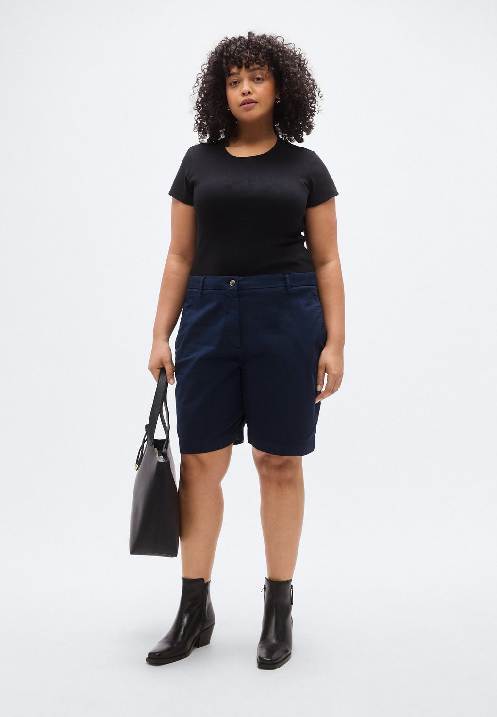 SHORT CHINO SLIM DÉLAVÉ CURVÉ - Shorts - bleu nuit foncé