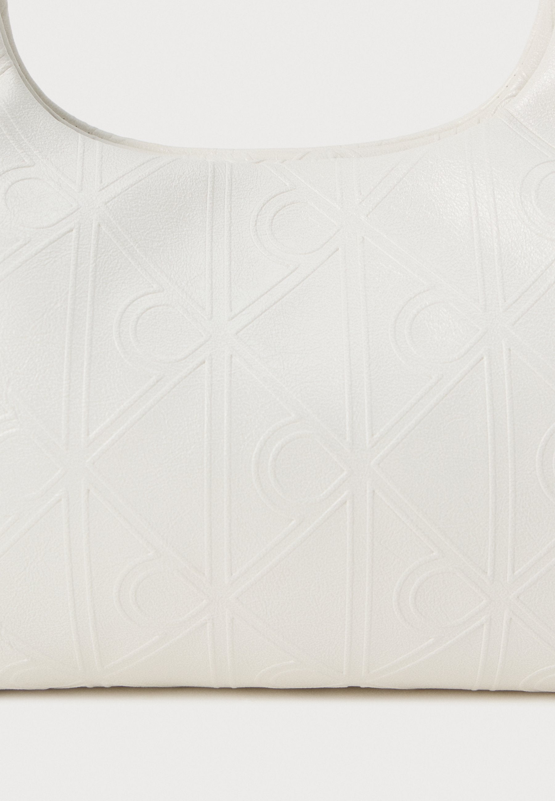 EMBLEM PUFFER BAG WITH STRAP - Cross body bag - white