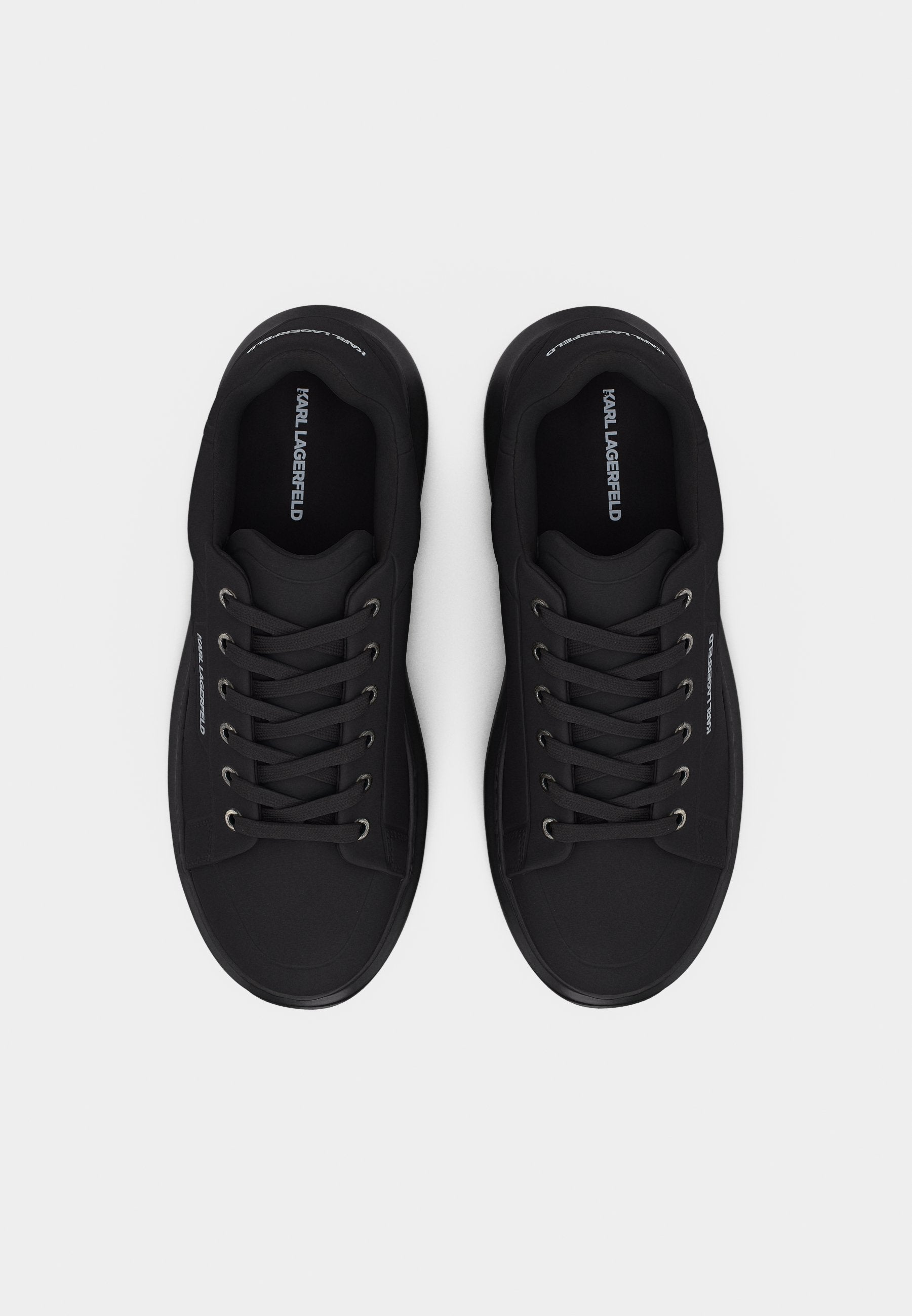 Trainers - black