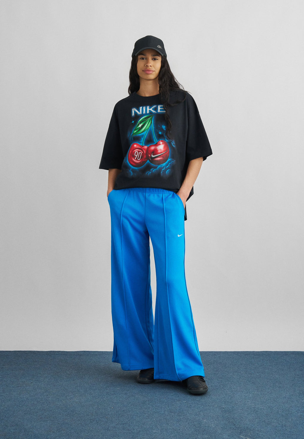 CLASSIC TEE - Print T-shirt - black