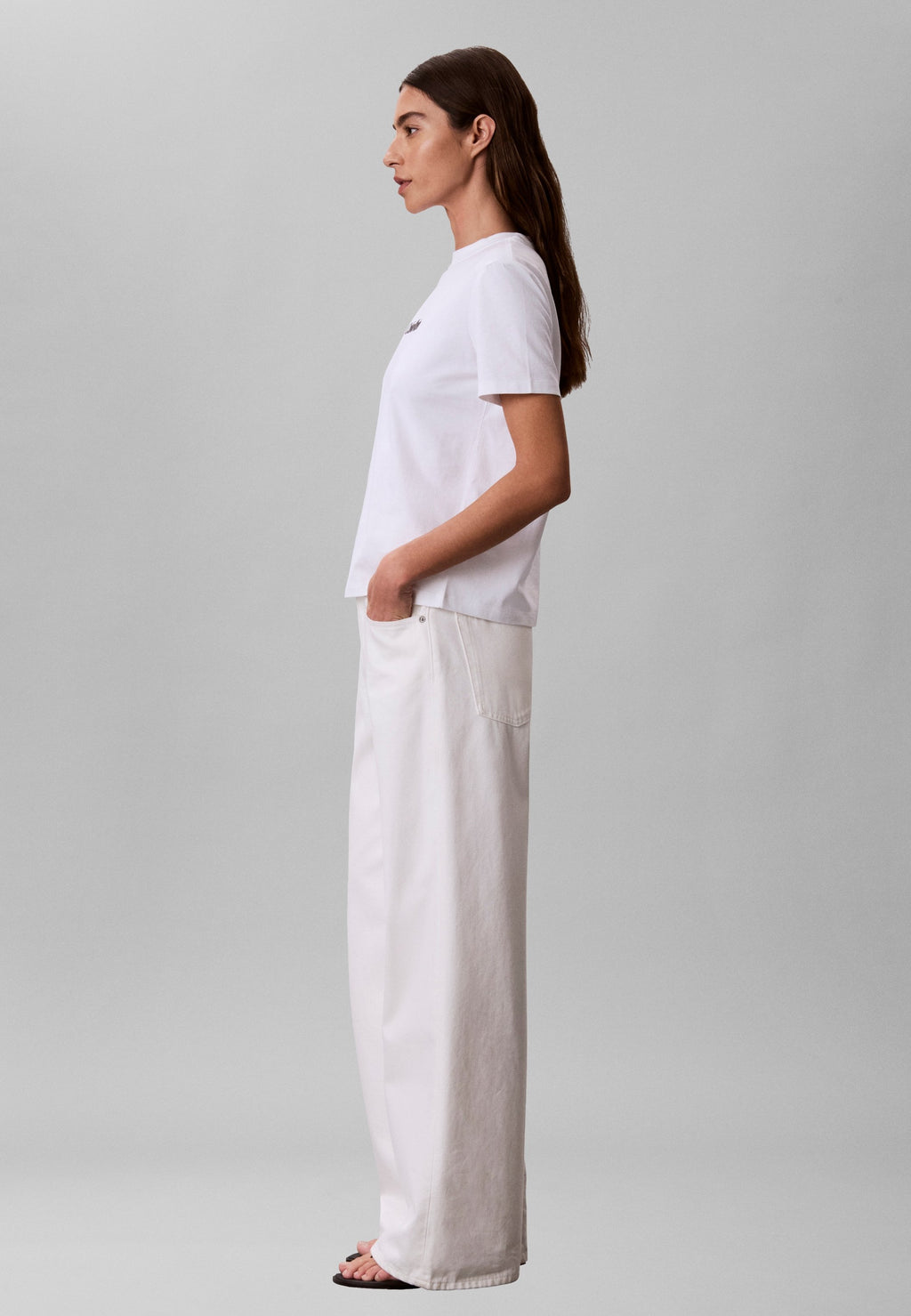 CLASSIC STANDARD LOGO TEE - Print T-shirt - bright white