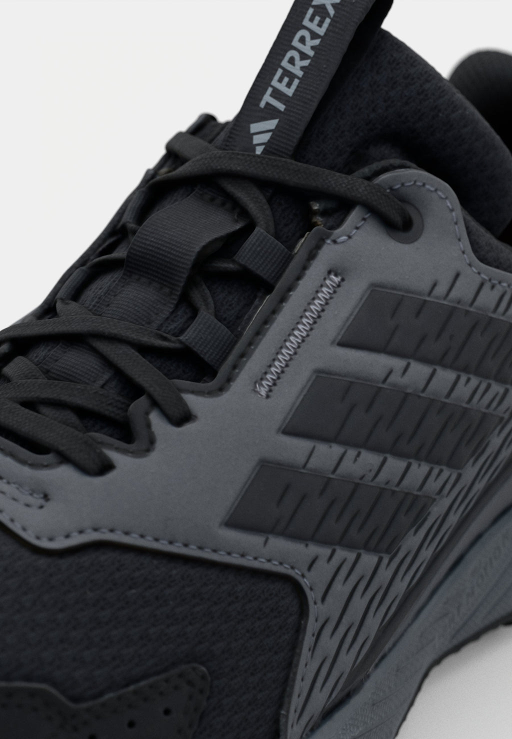 TERREX TRACEFINDER 2 - Trail running shoes - core black/grey six