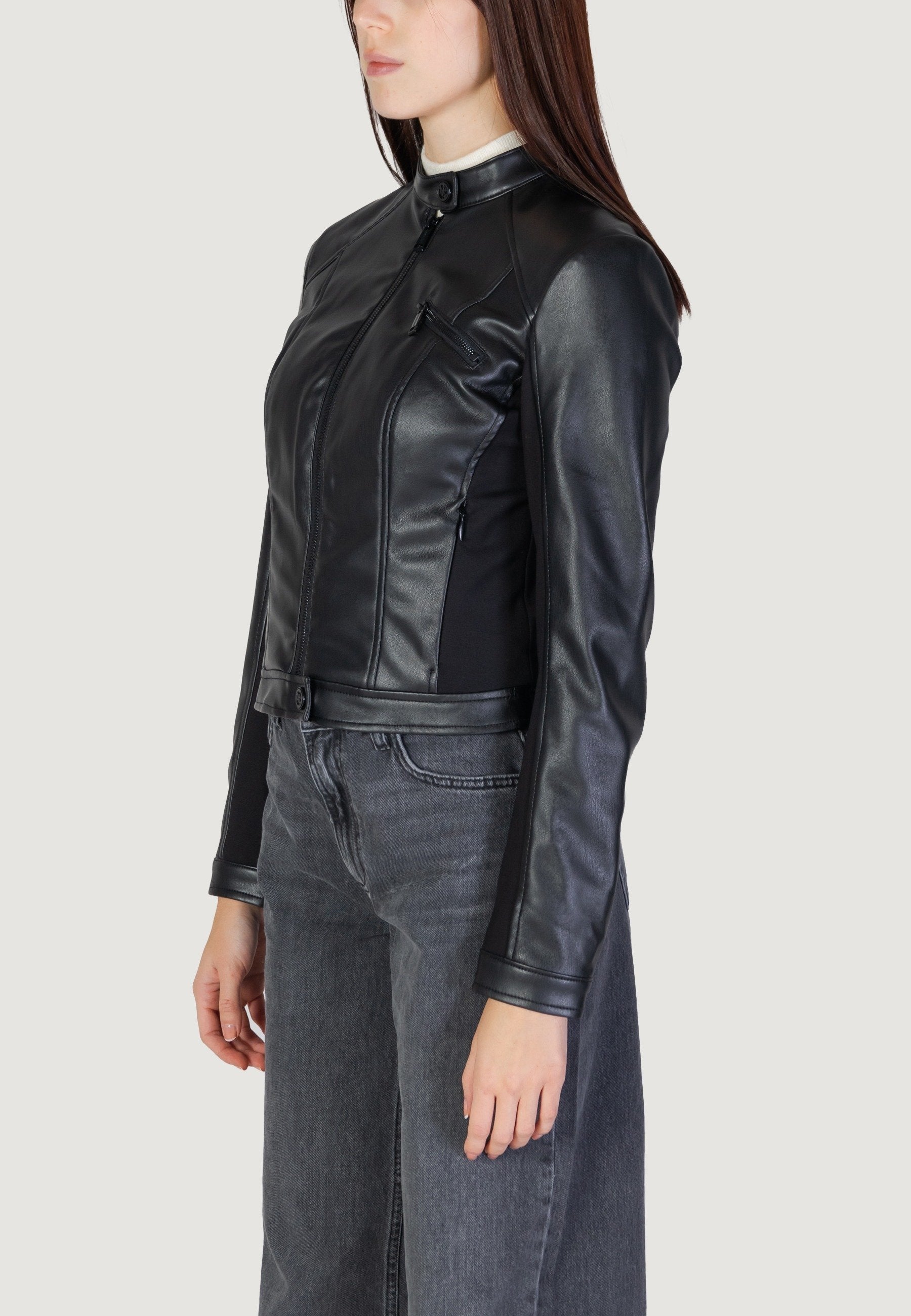 W4YL04 WE480 - Light jacket - black