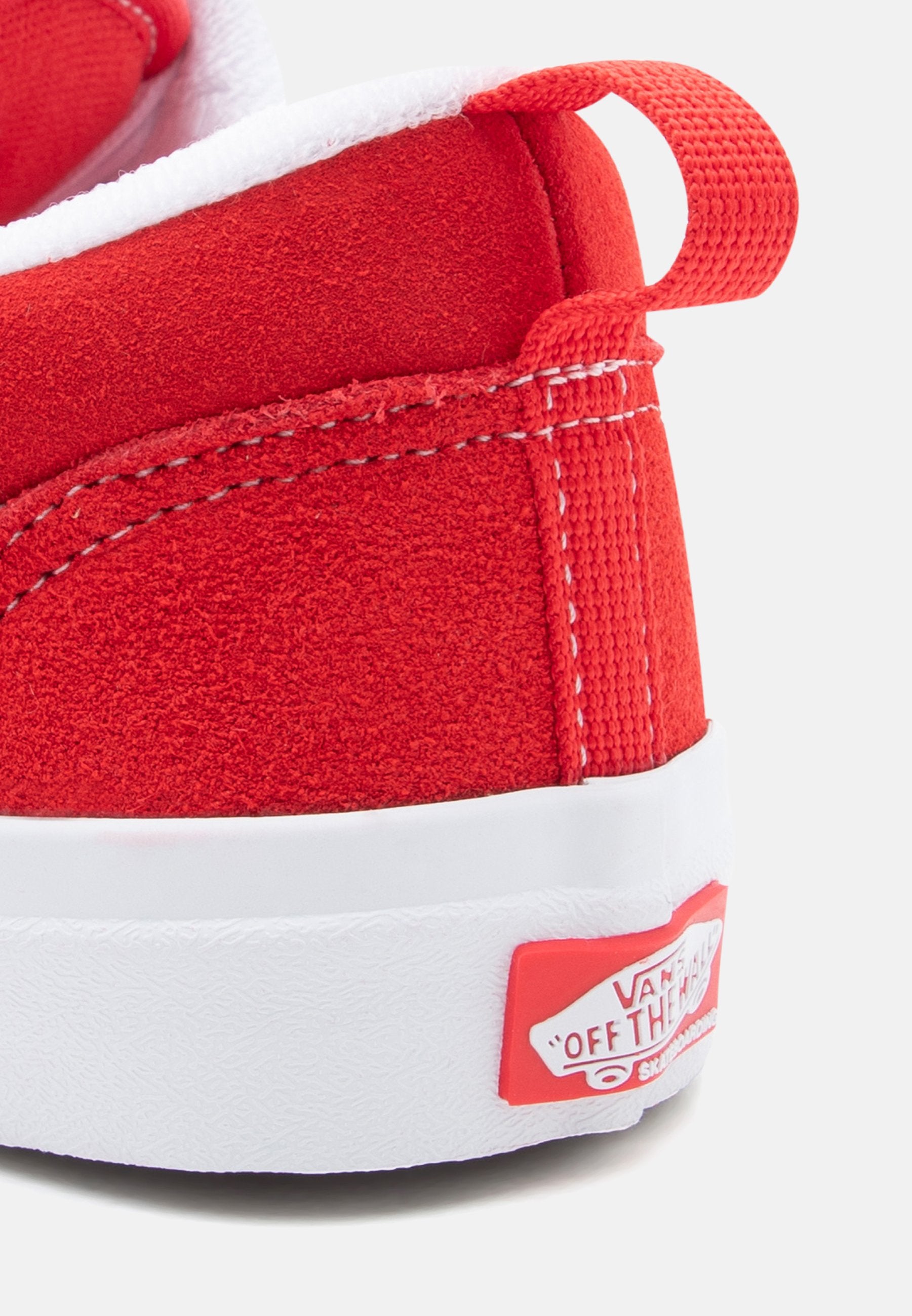 OLD SKOOL 36 + UNISEX - Trainers - high risk red