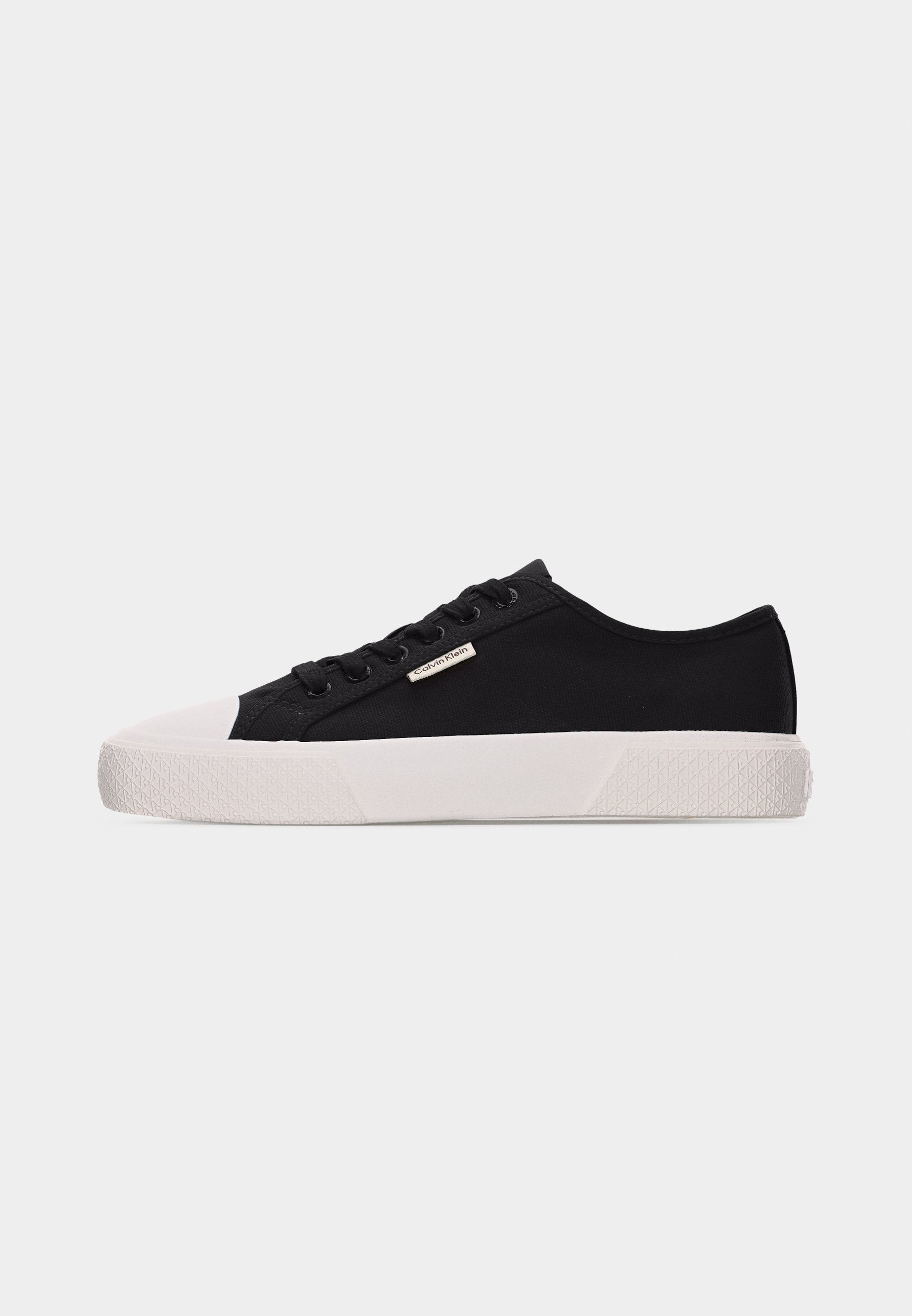 Trainers - black