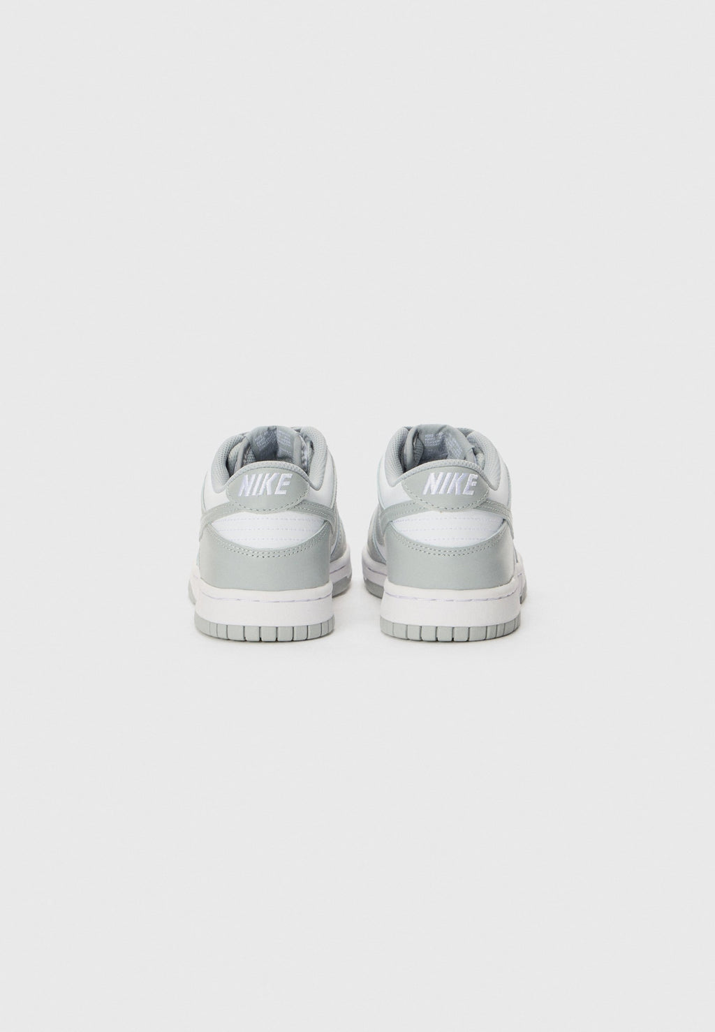 DUNK LOW UNISEX - Trainers - white/light smoke grey
