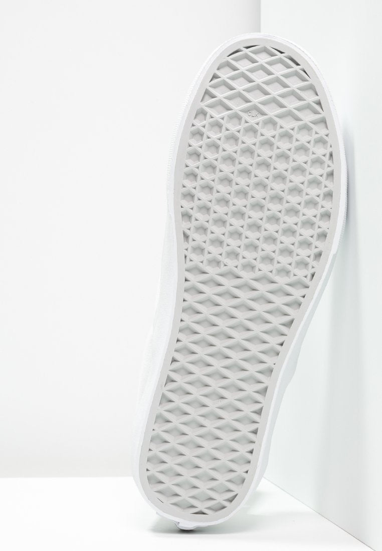 UA CLASSIC SLIP-ON - Slip-ons - true white