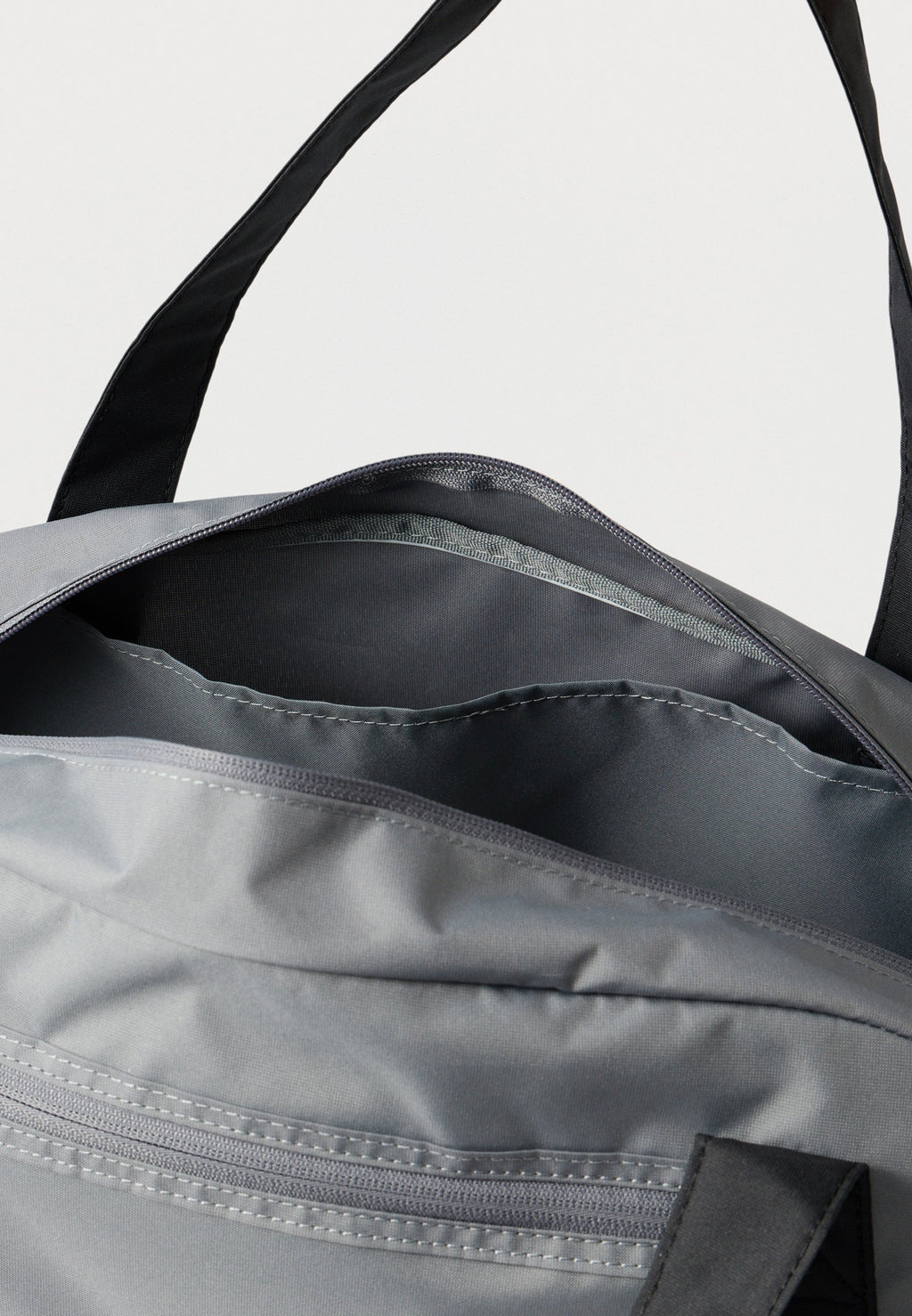 GYM CLUB BAG - Sports bag - smoke grey/black/white
