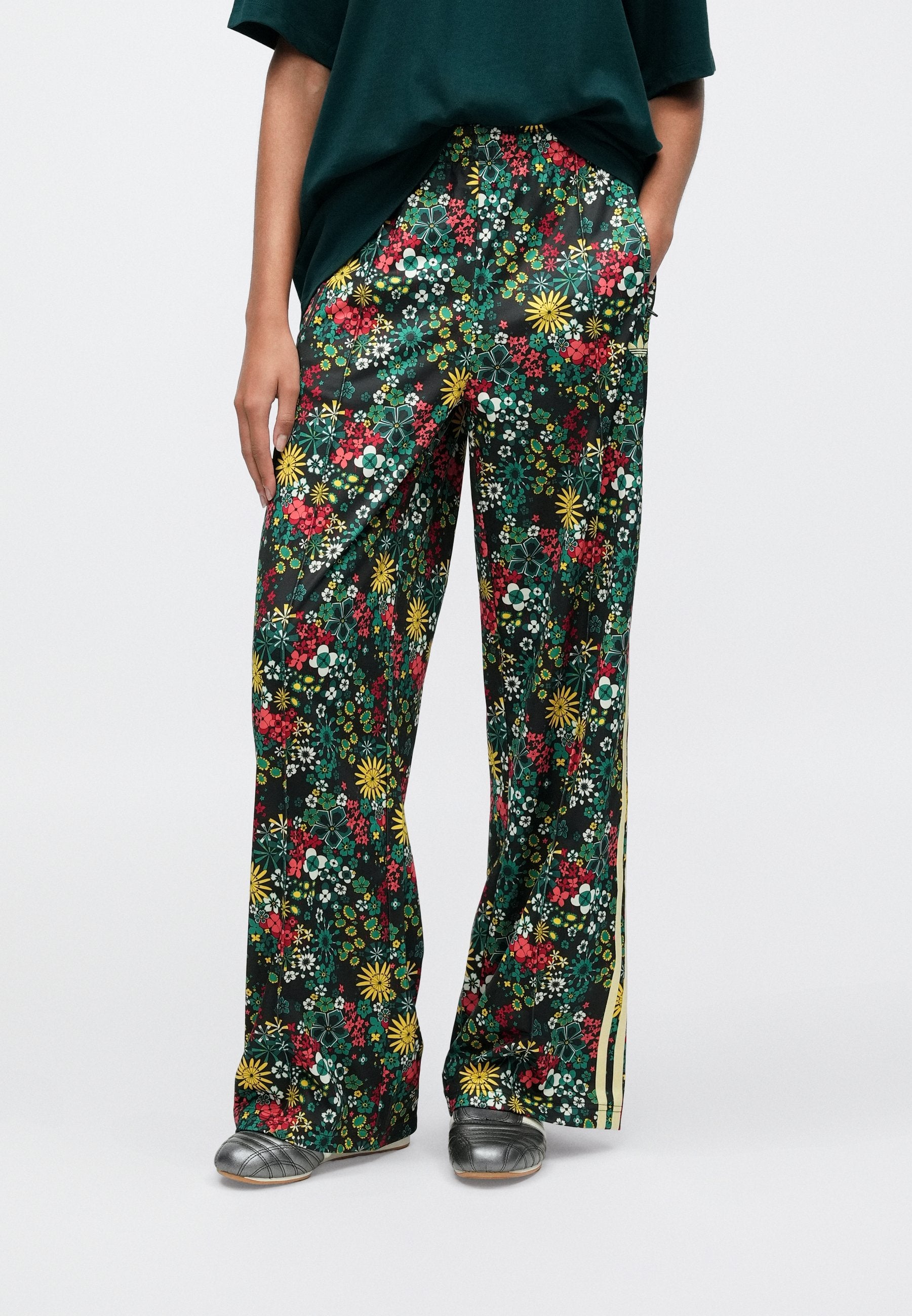 FIREBIRD LOOSE LIBERTY - Tracksuit bottoms - black/bold green/collegiate green/yellow