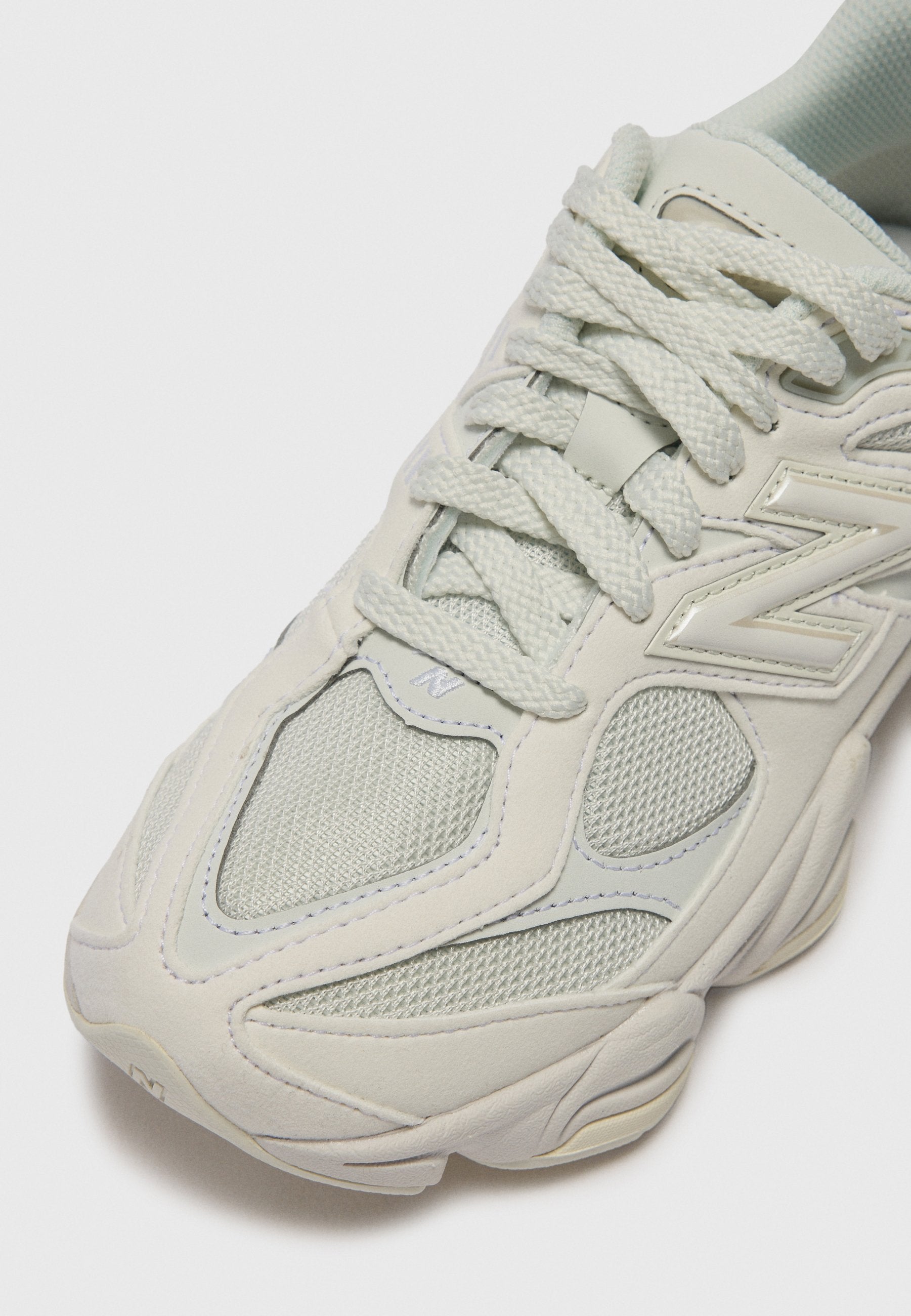 9060 UNISEX - Trainers - reflection