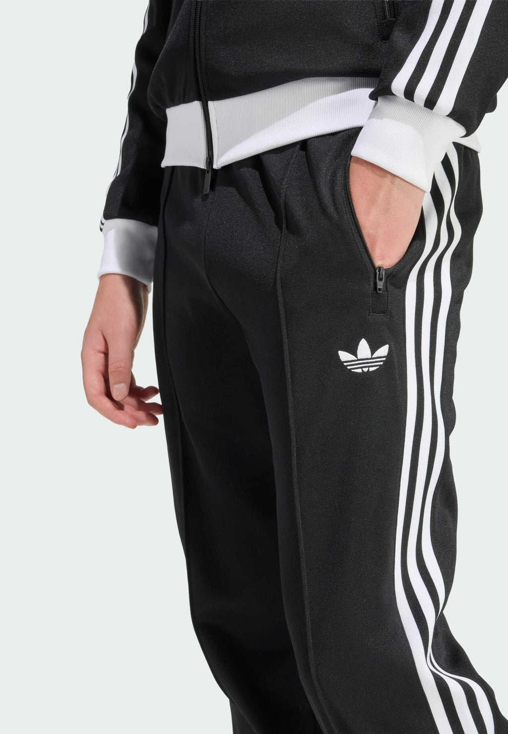 CLASSIC TP - Tracksuit bottoms - black